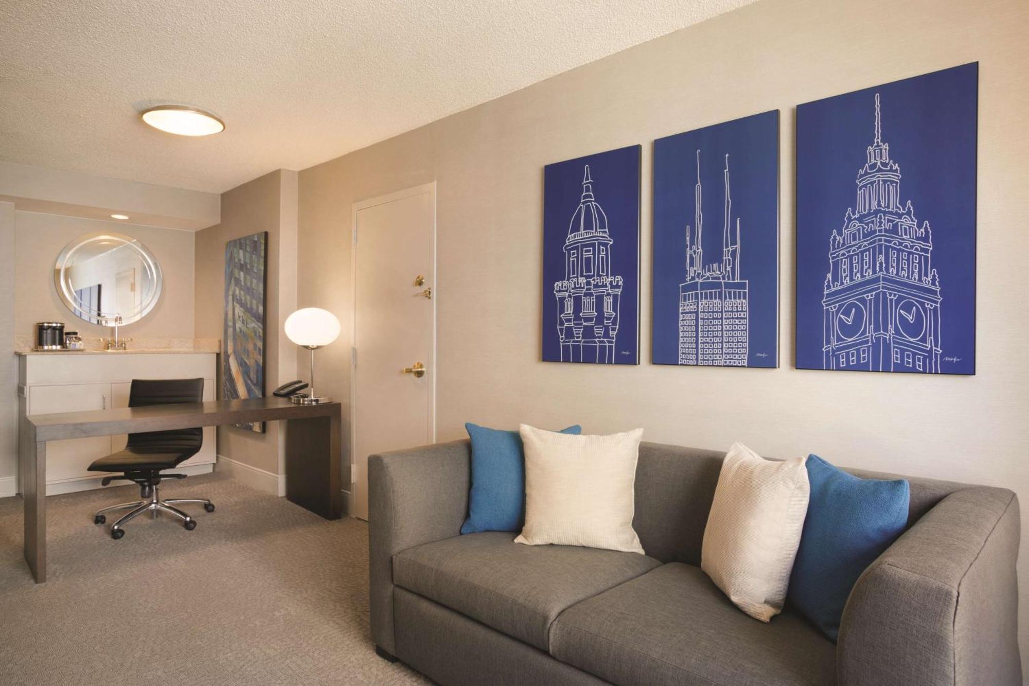 One-Bedroom King Suite Lake View