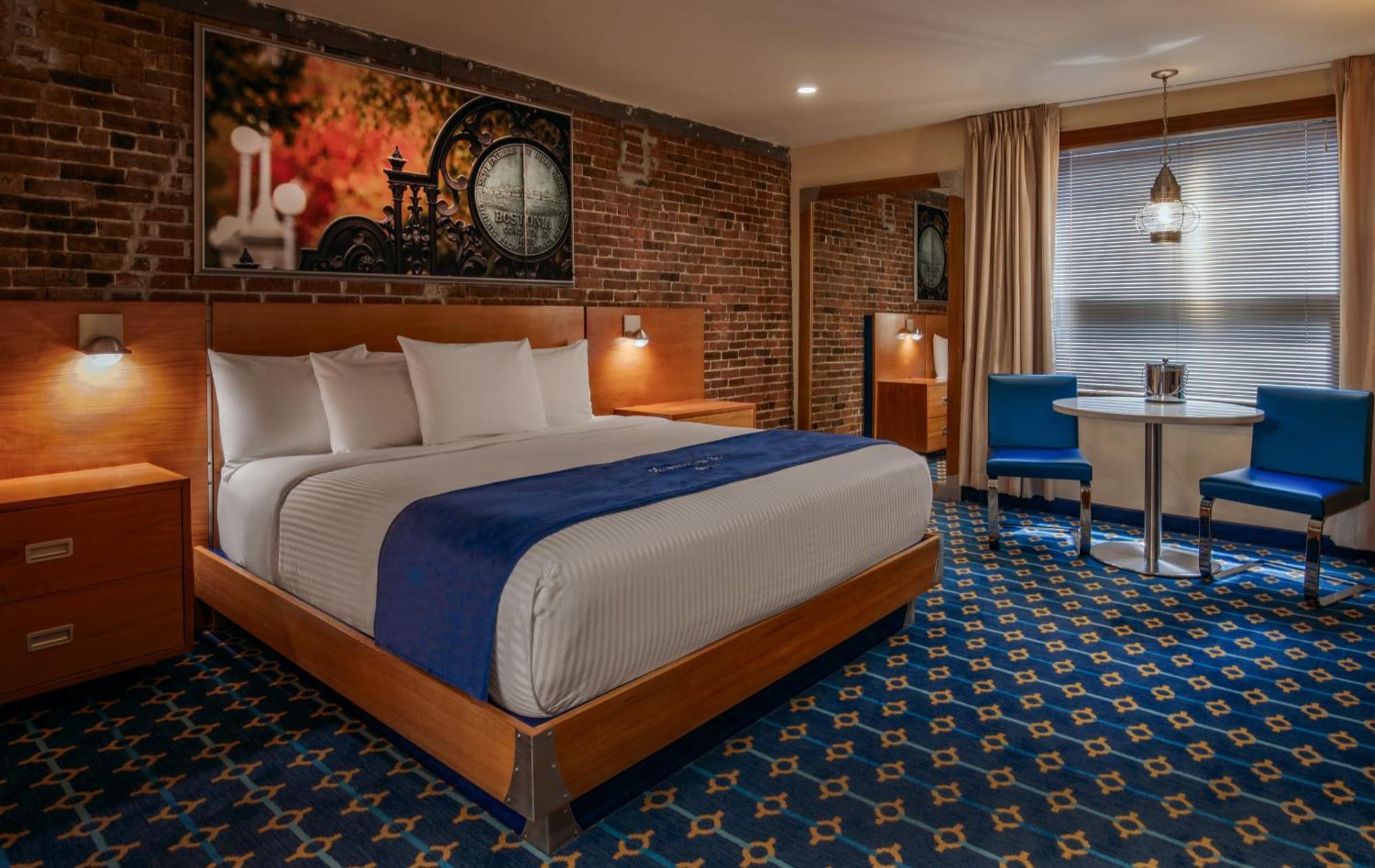 King Room Atrium View