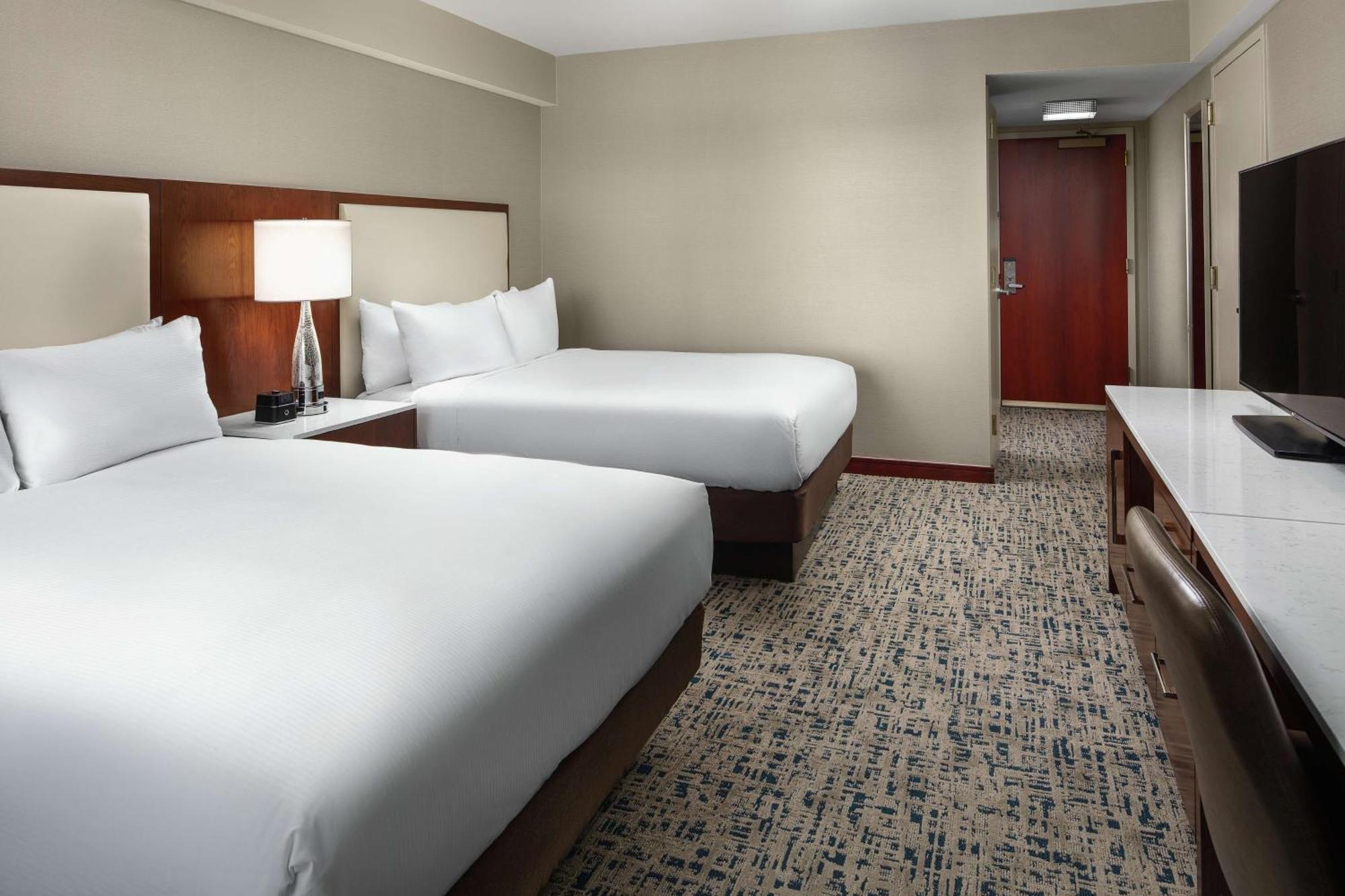 Queen Room Two Queen Beds Non-Smoking