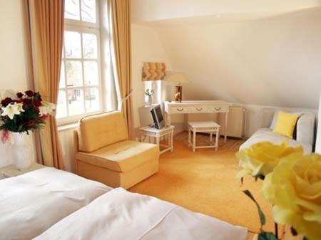 Standard Room with Free Hot Breakfast