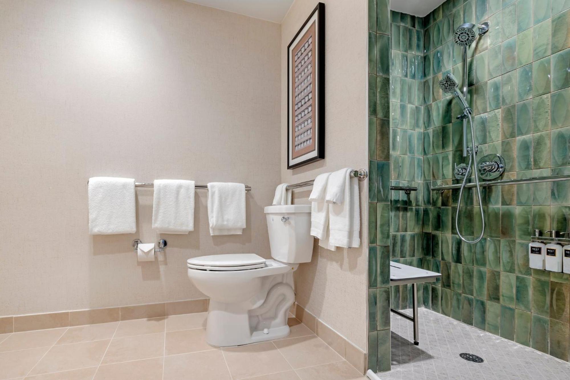 Accessible Deluxe Room Roll Shower 2 Double Beds City View