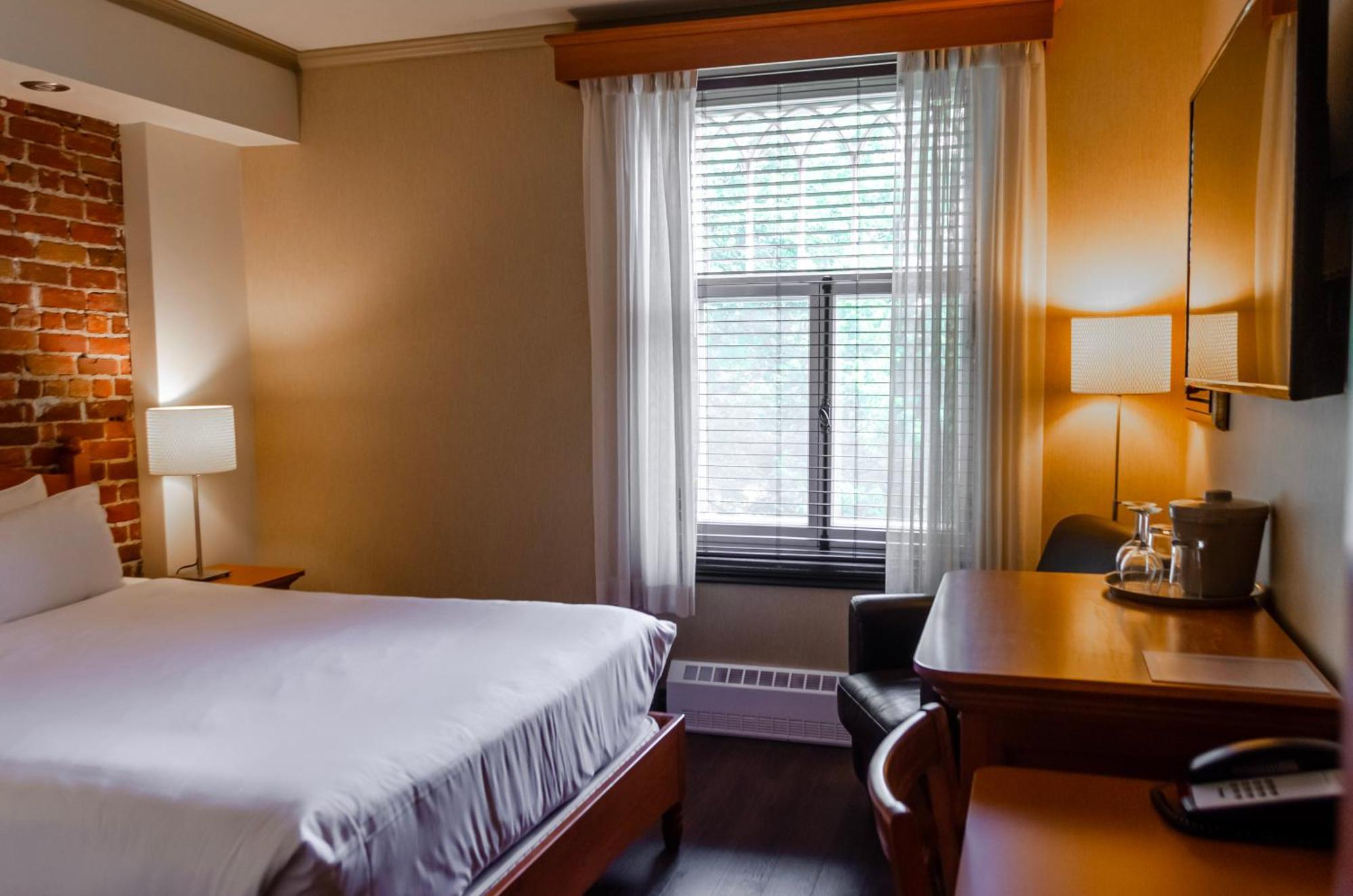 Superior Queen Room,1605371374:JPEG