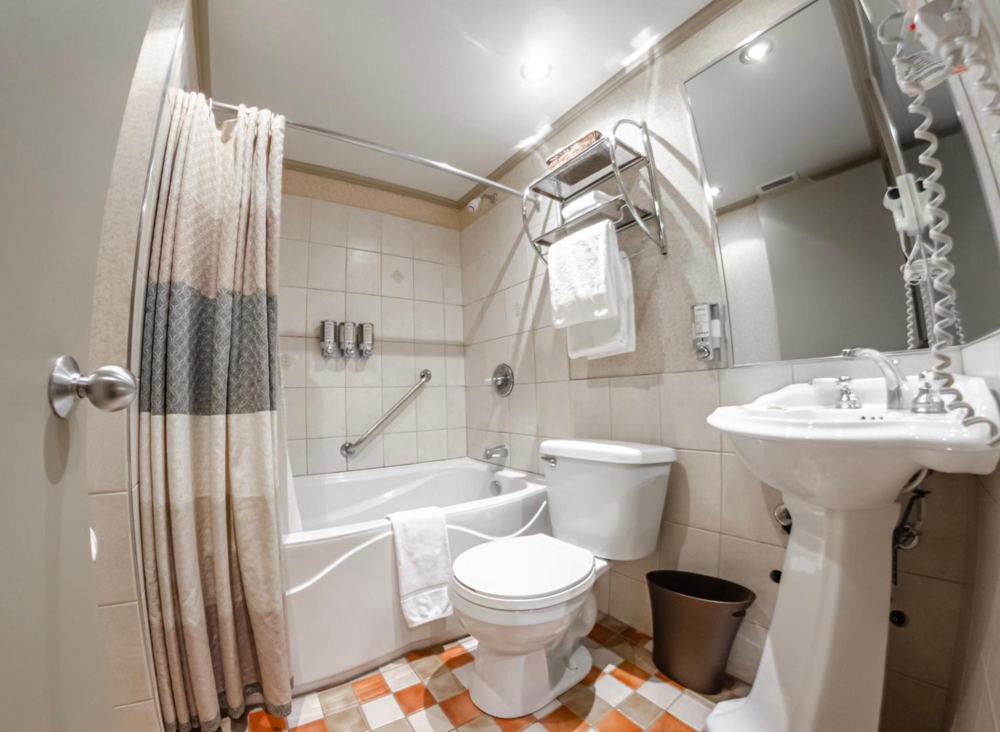 Superior Queen Room