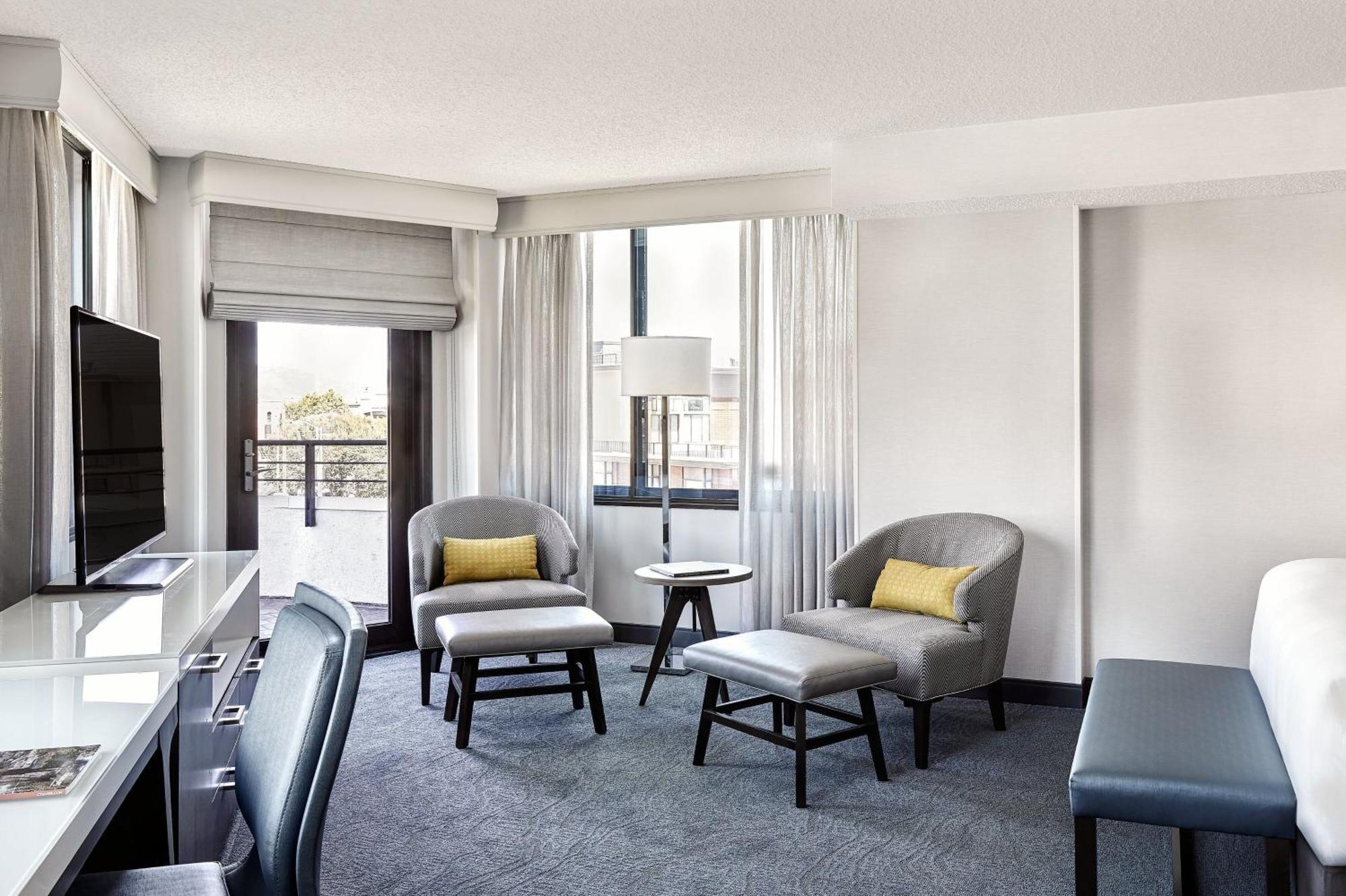Junior Suite King Bed