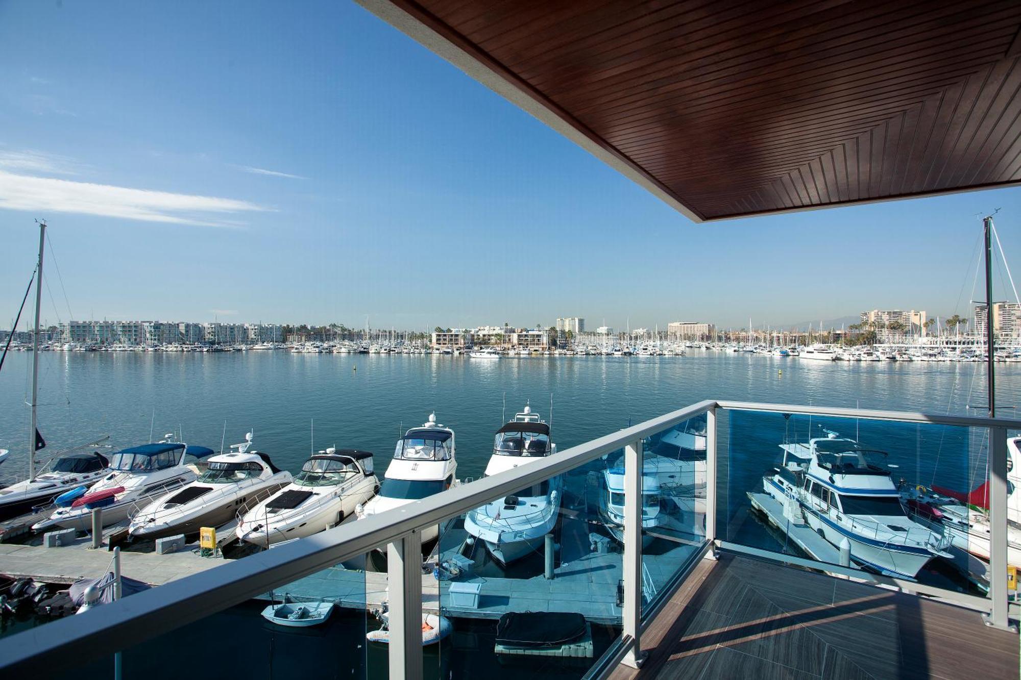 Queen Room Two Queen Beds Marina View