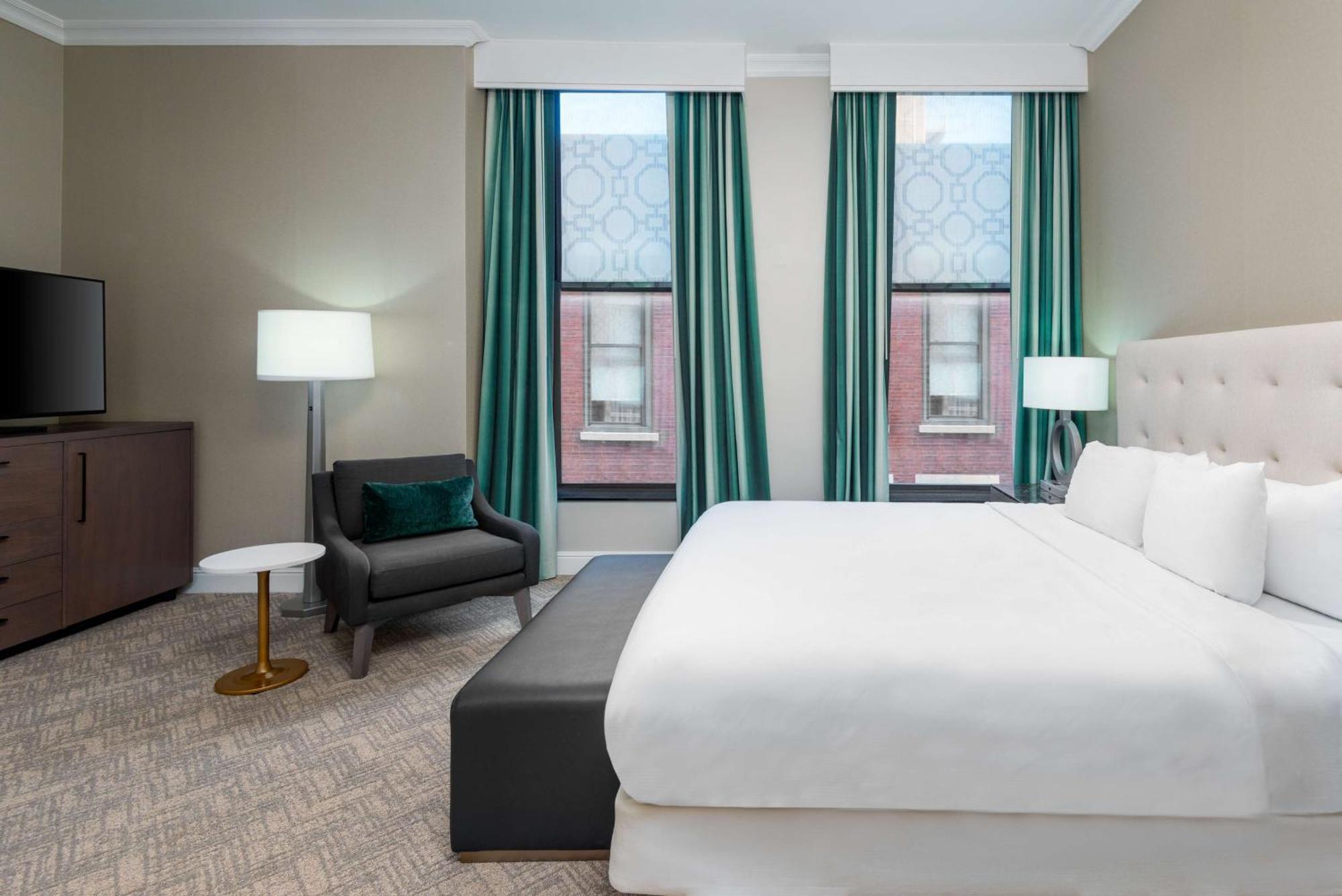 King Room,1622024543:JPEG