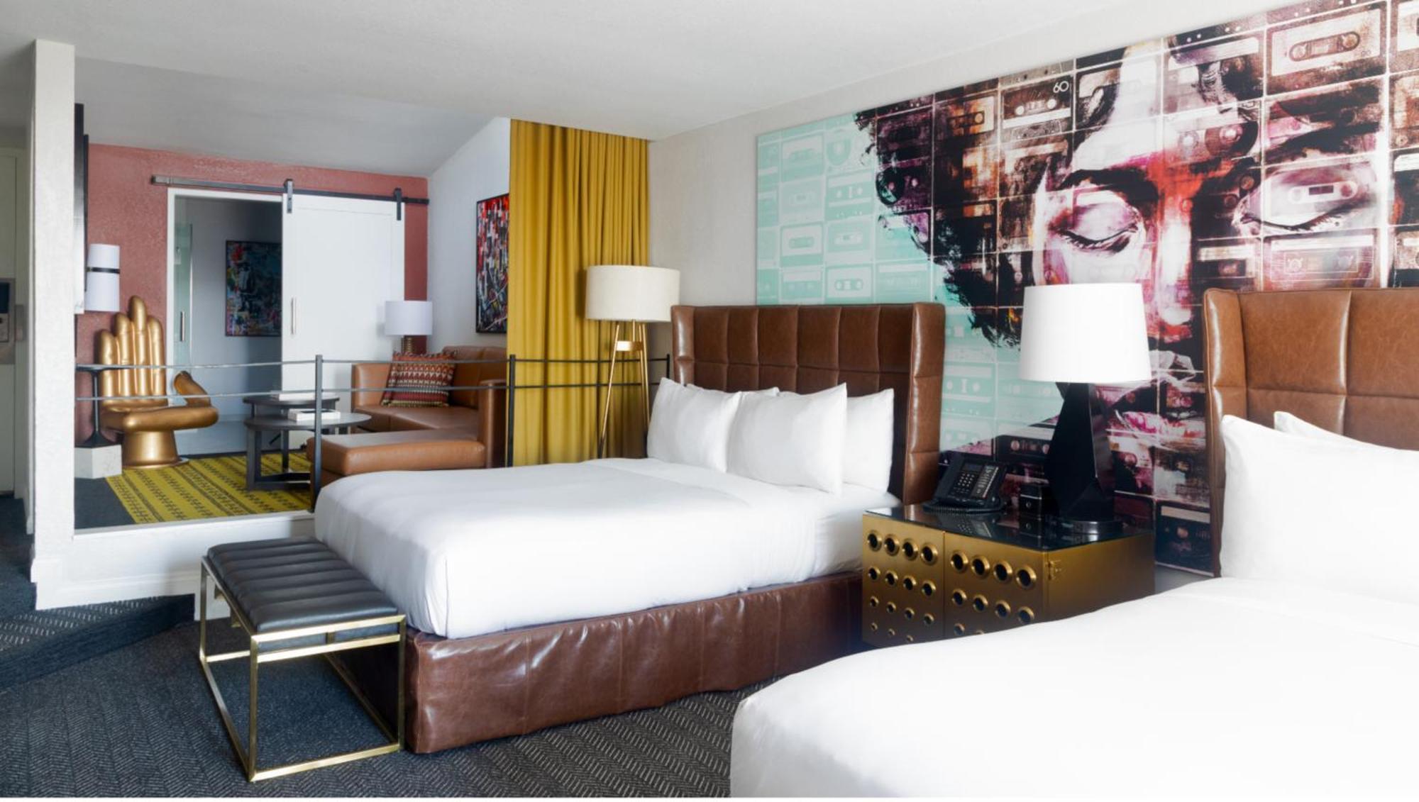 Signature 2 Queen Suite with Balcony