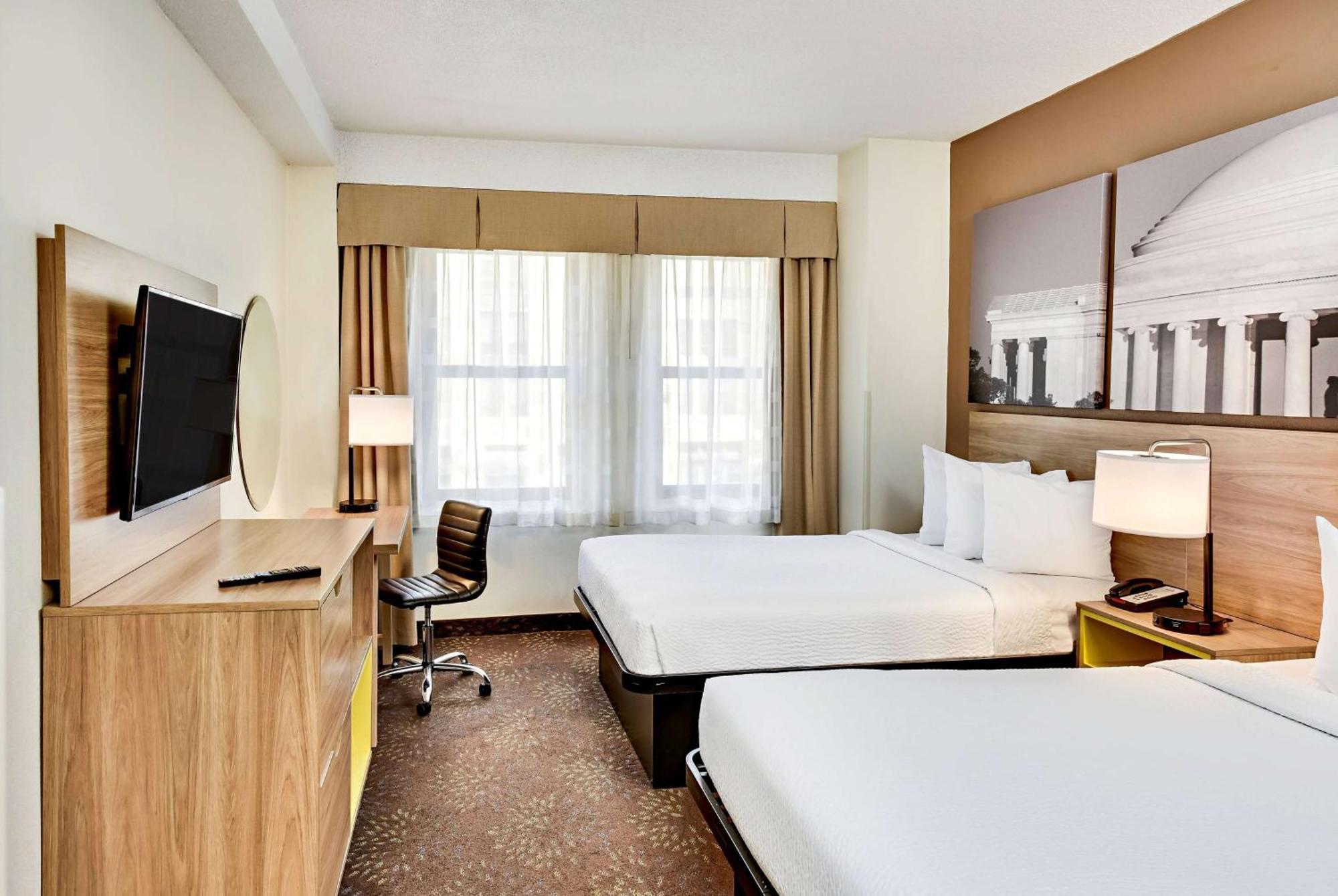 Deluxe Double Room Two Double Beds Non-Smoking
