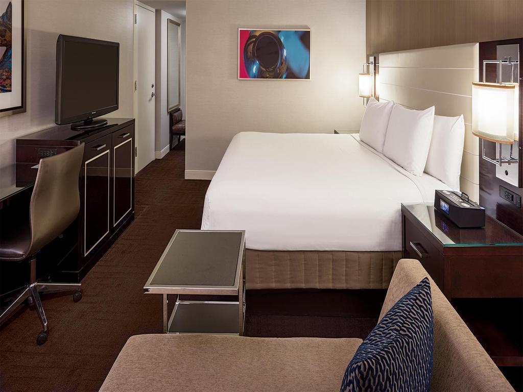King Room,676606182:JPEG