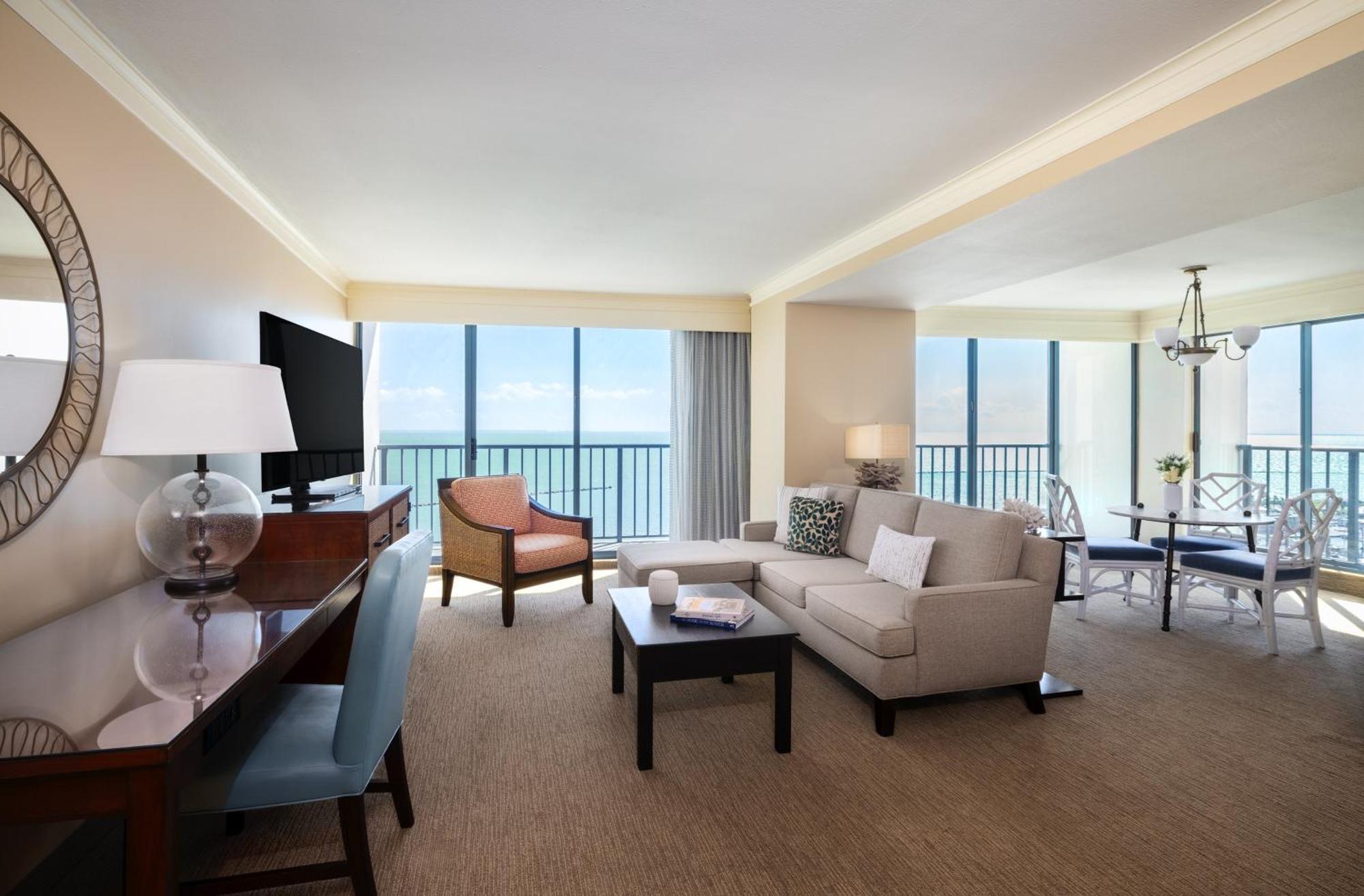 Bay View Suite - 1 King Bed,1634438955:JPEG