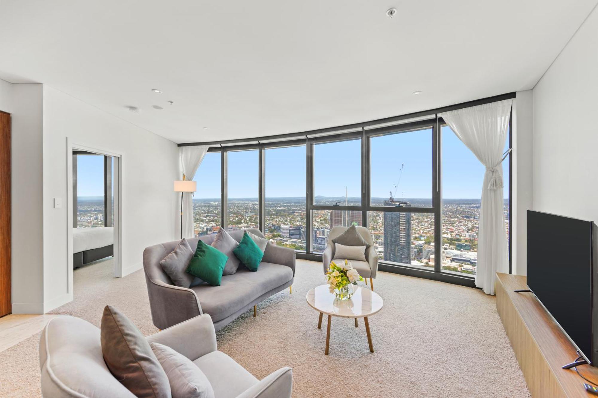 Two-Bedroom Two Bathroom Sky High River View Executive Apartment
