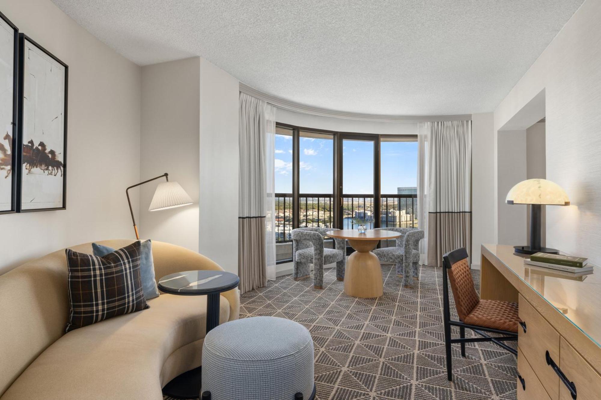 Corner Suite