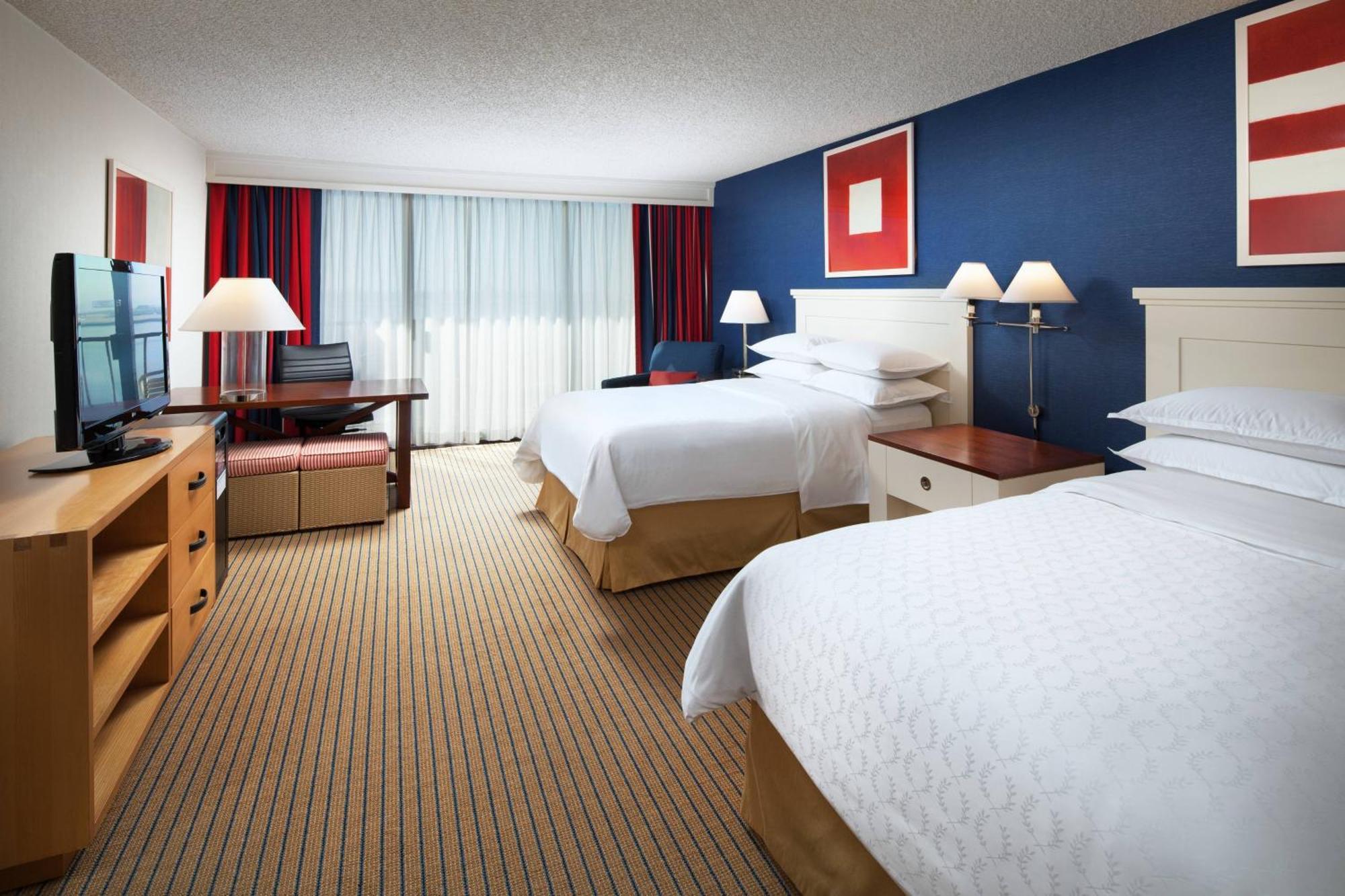 2 Double Beds Marina Tower Executive Guest Room