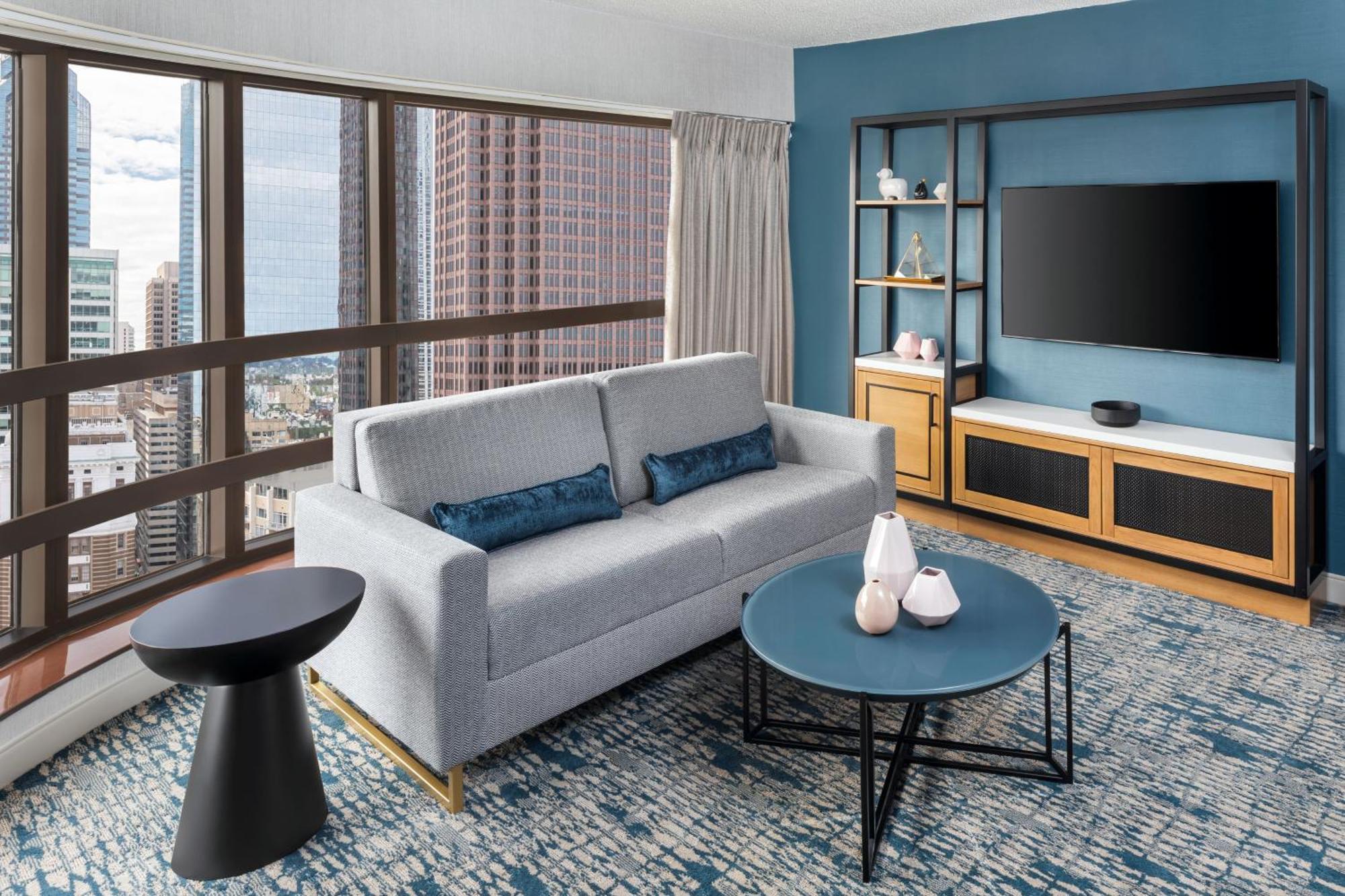 Corner Suite