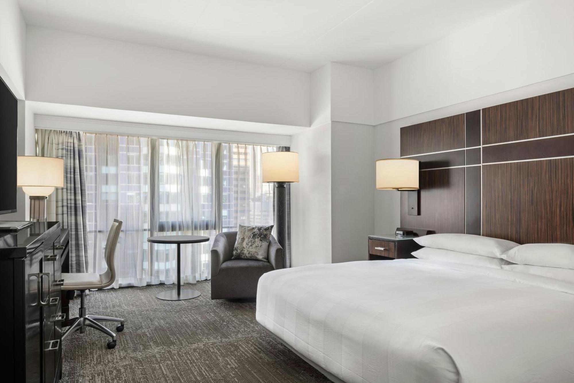 King Room with Sofa Bed (Upon Request) and Roll-In Shower - Mobility Accessible