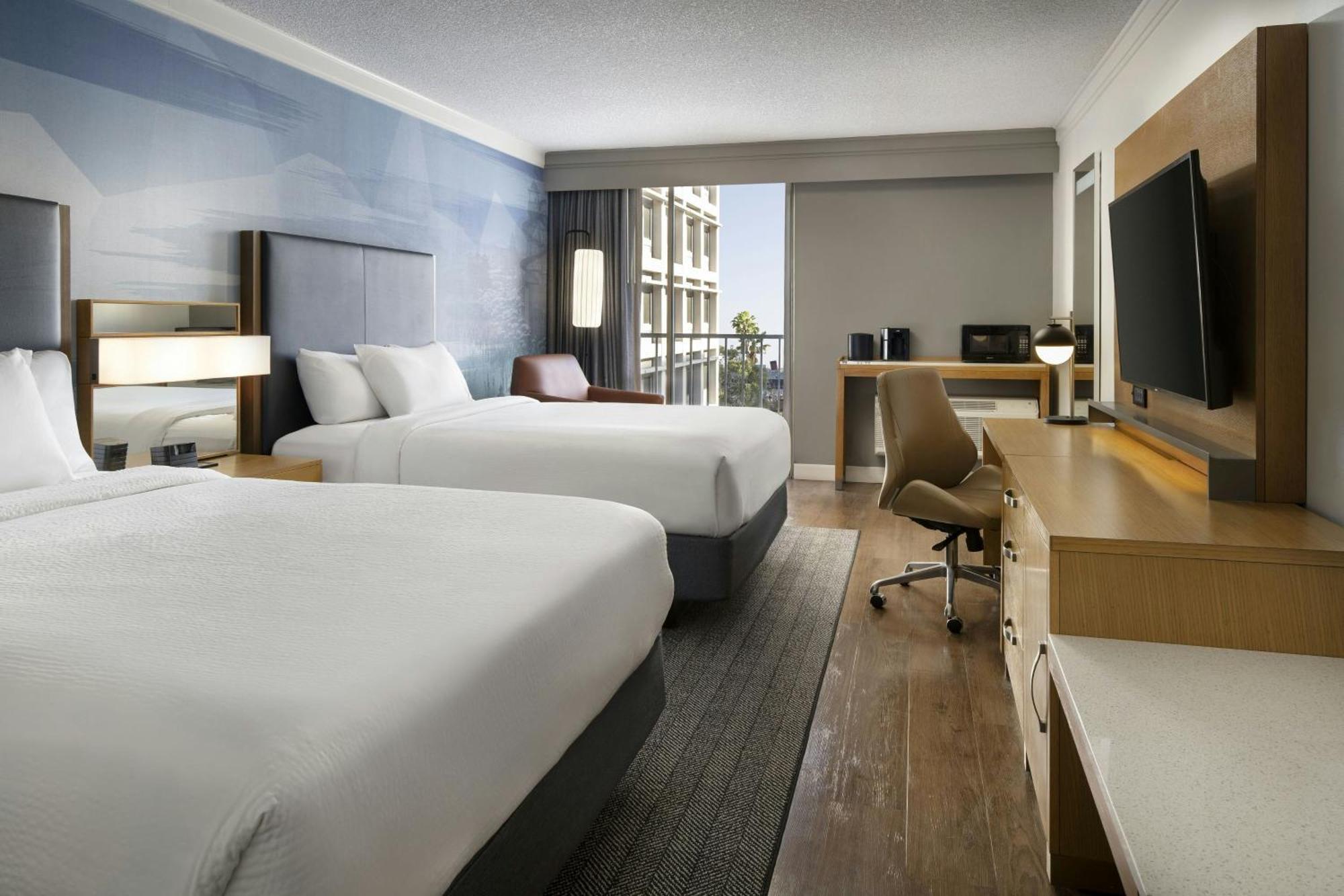 Queen Room Two Queen Beds Harbor View