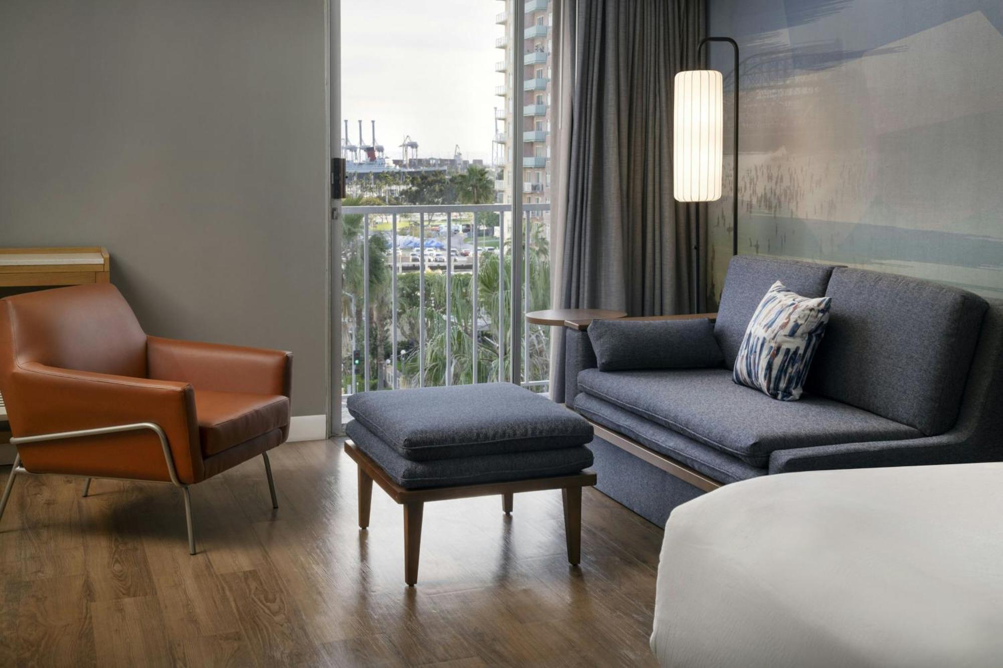 King Room Sofa Bed Harbor View