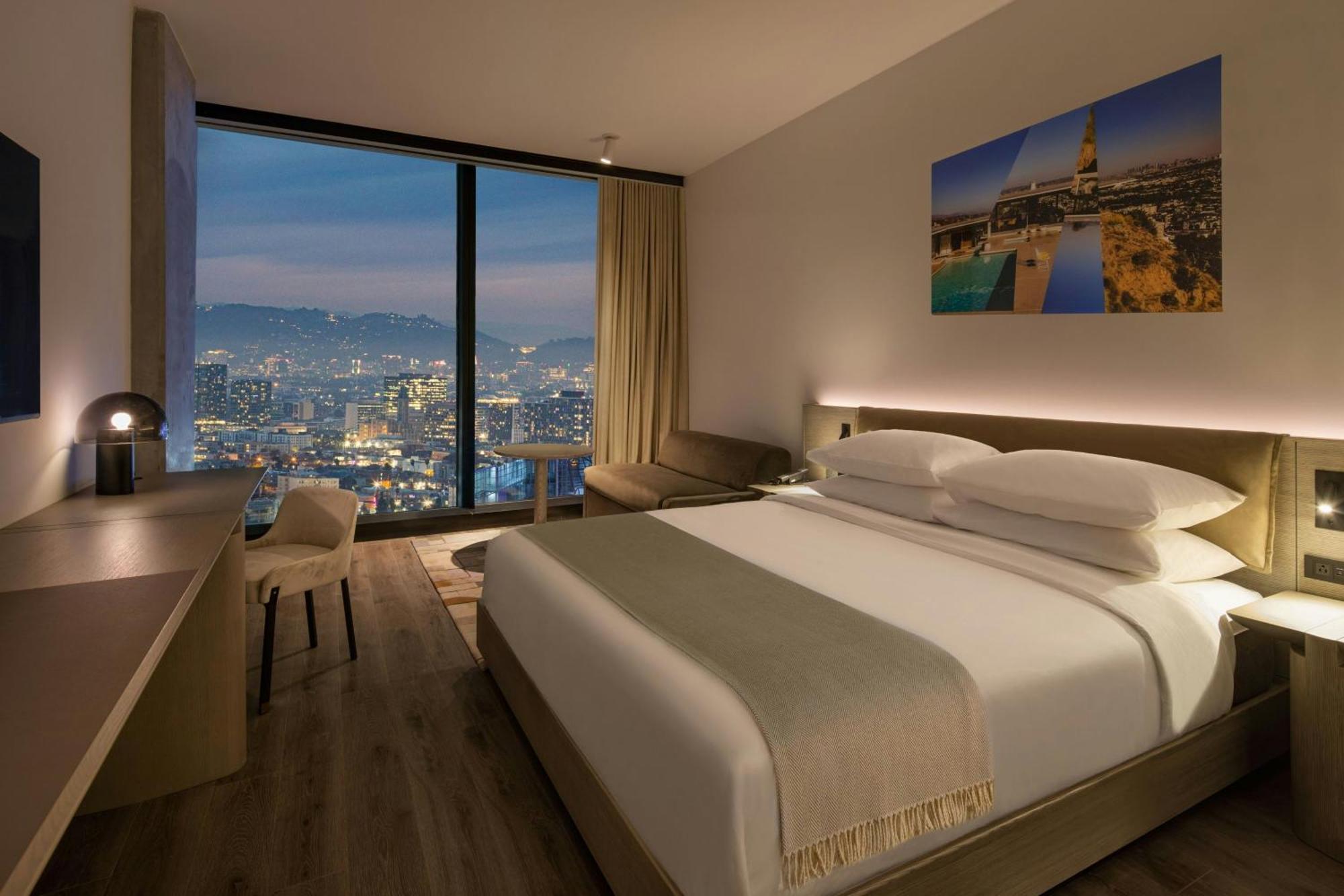 City View King Hearing Accessible
