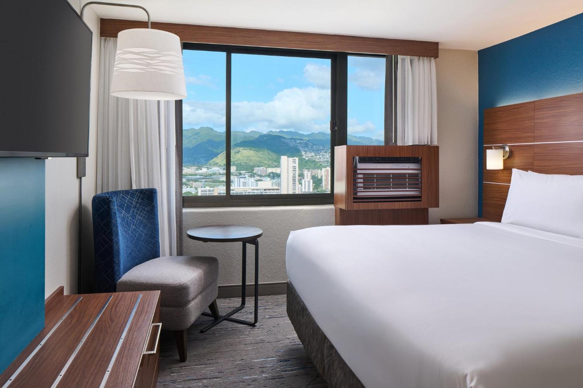 Deluxe King Room Hearing Accessible