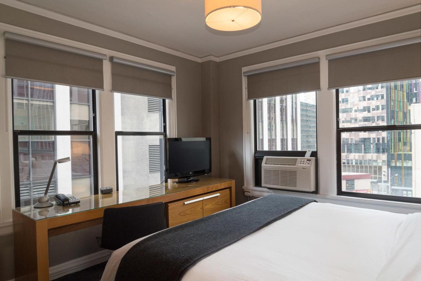 Modern Queen Room