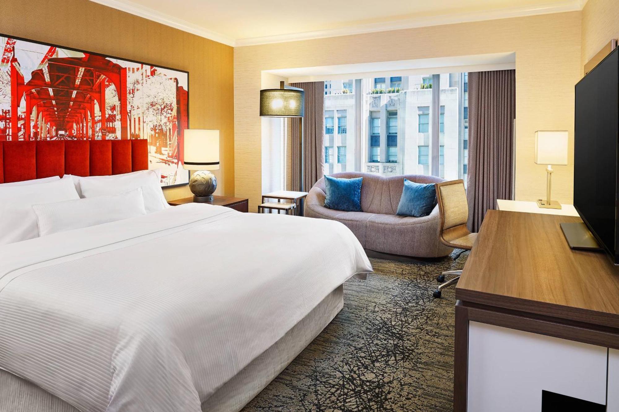 Deluxe King Room