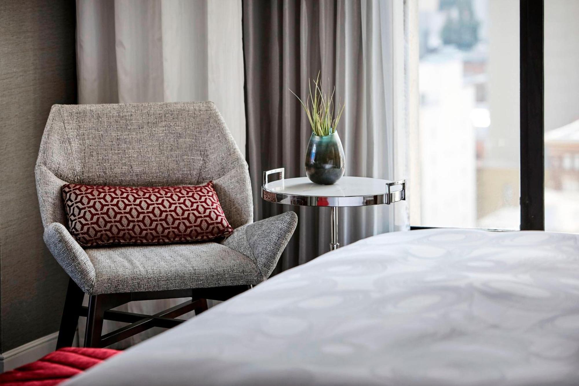 Queen Room Two Queen Beds Hearing Accessible