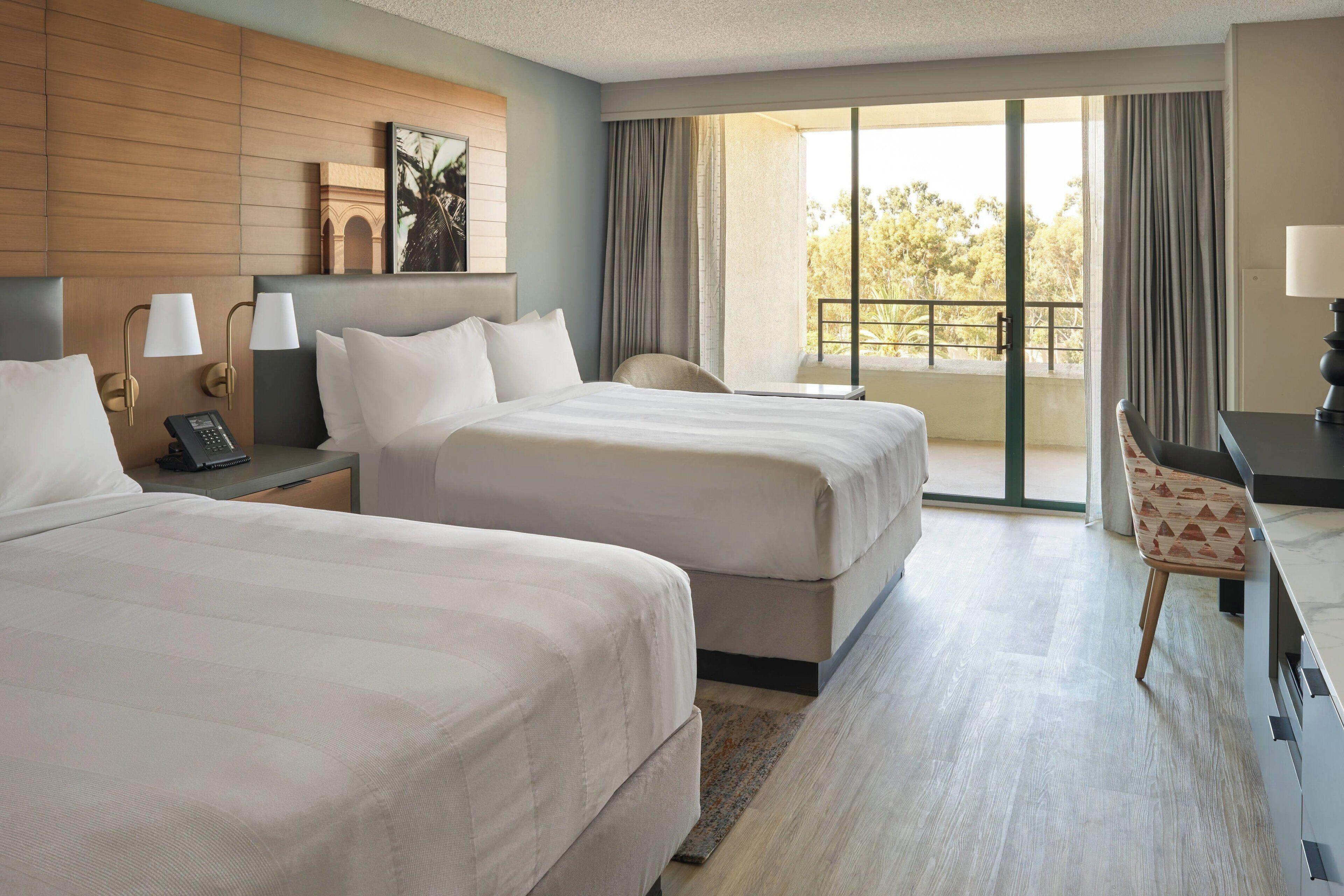 Queen Room Two Queen Beds Balcony City View