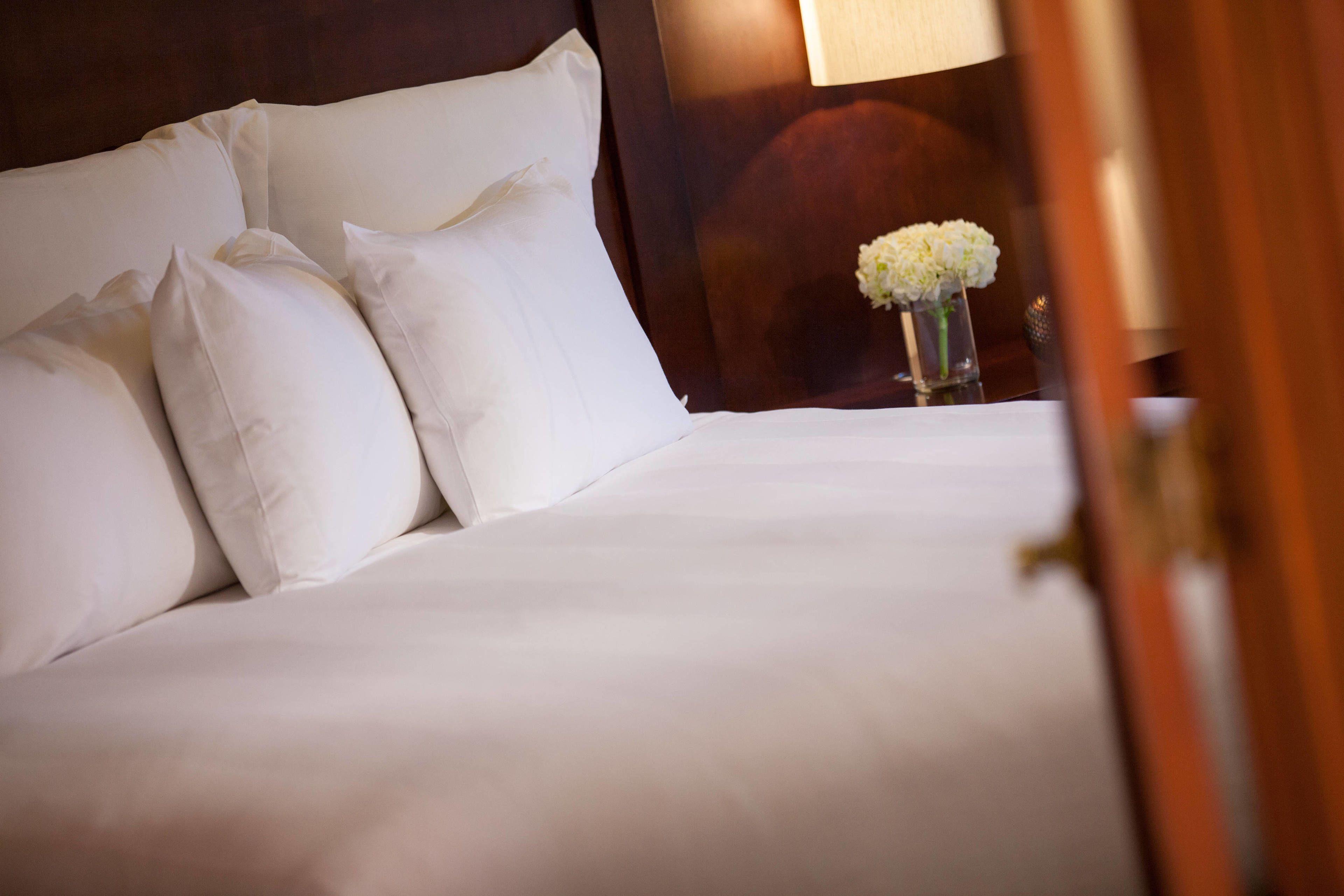 One-Bedroom King Suite