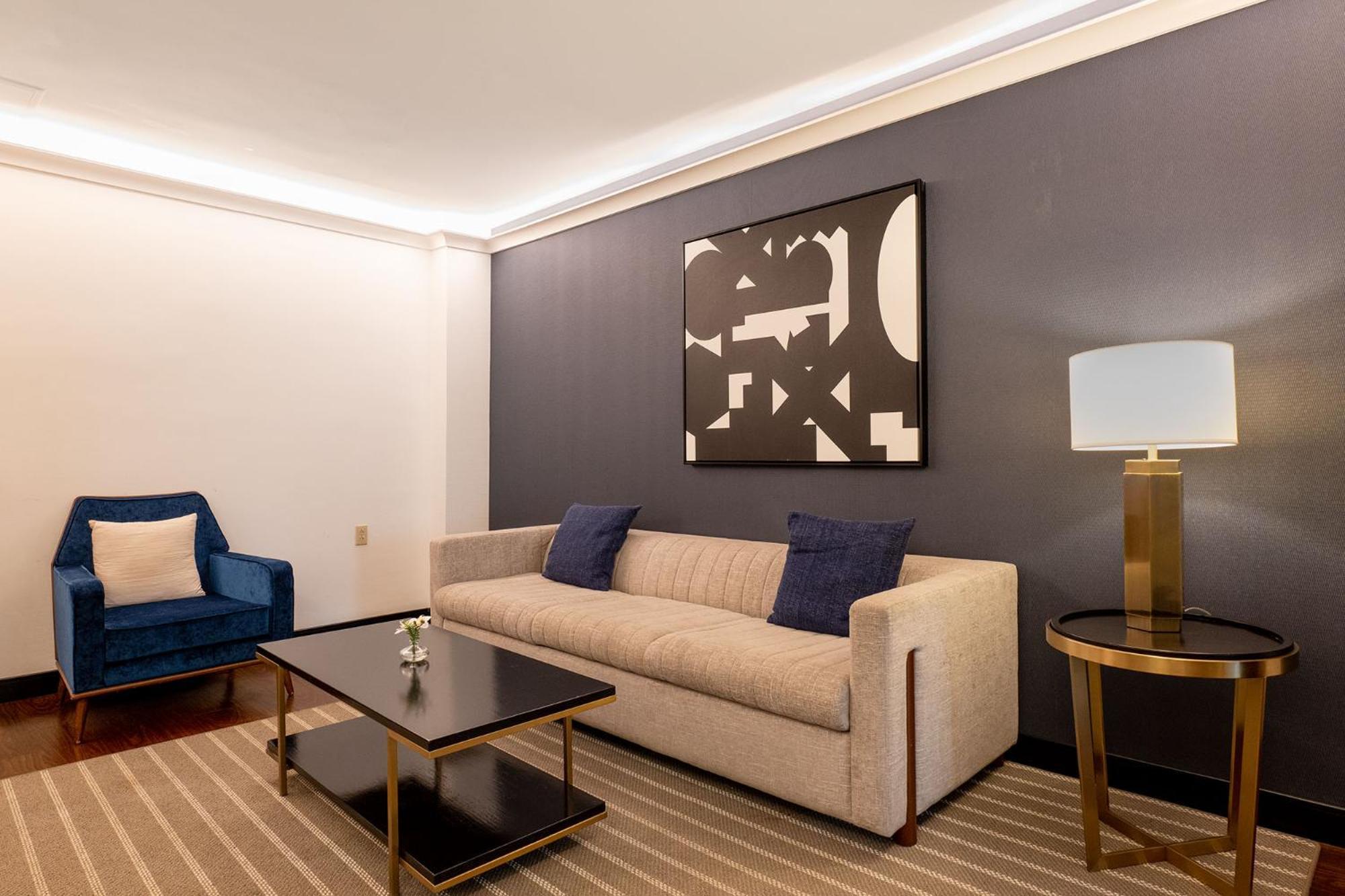 One Bedroom King Suite