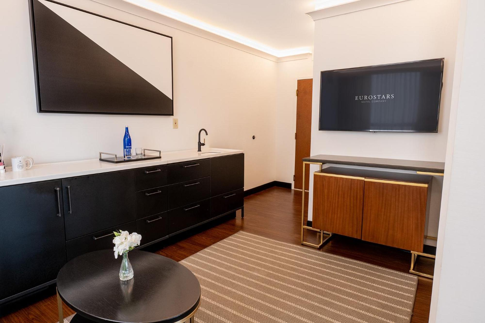 Executive King Suite