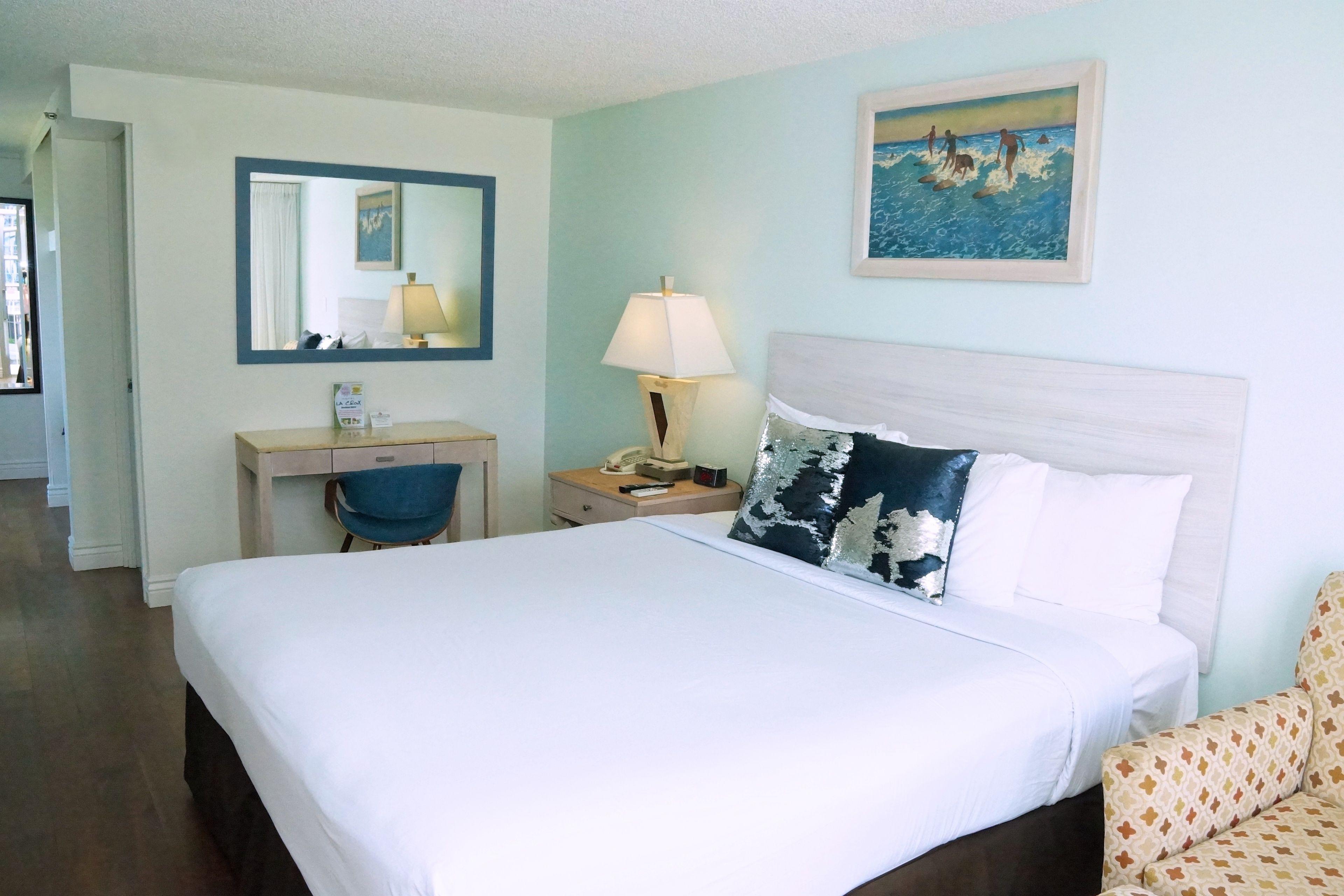 Deluxe King Room with Ocean View