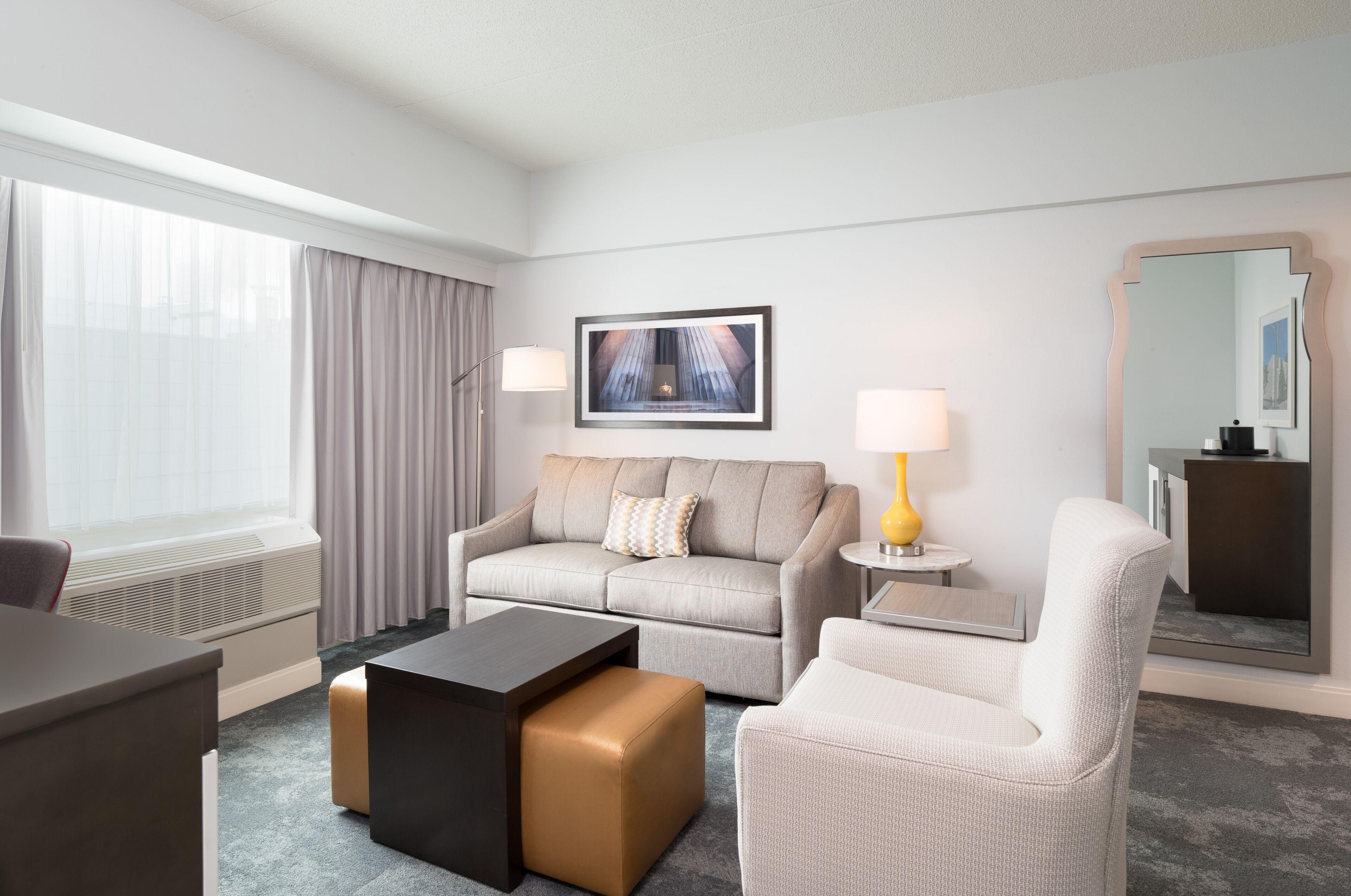 One-Bedroom King Suite Sofa Bed Non-Smoking