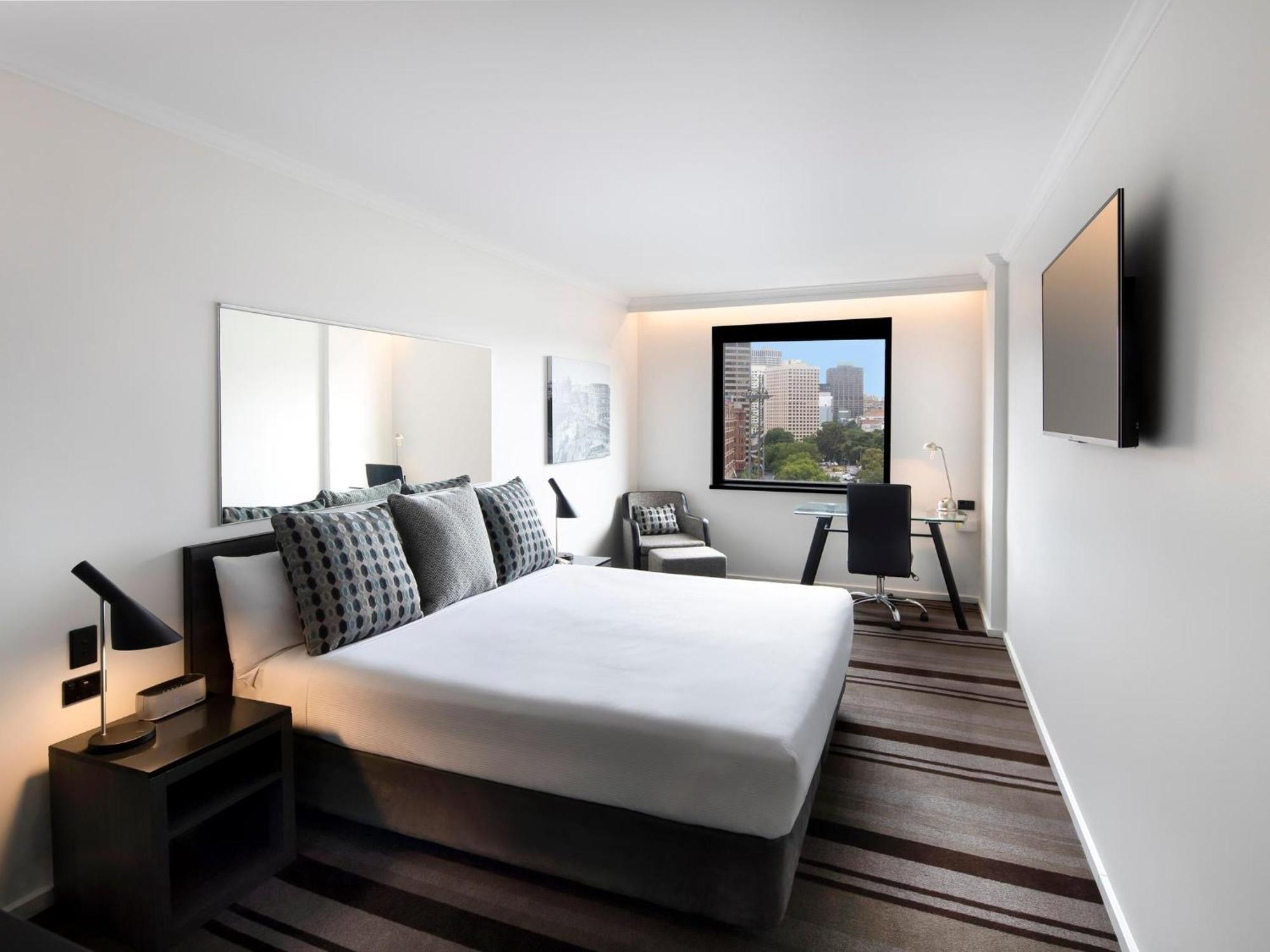 Standard Queen Room