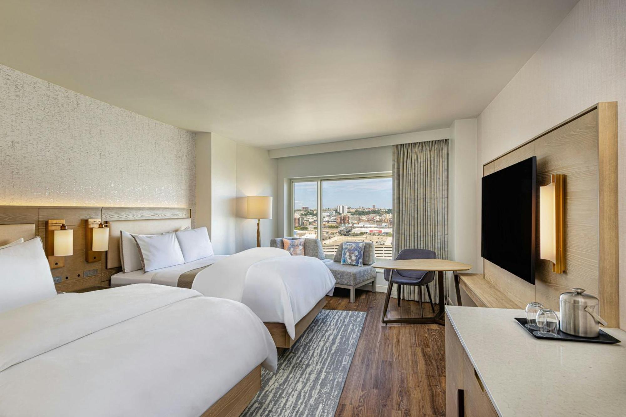 Double Room,1756419151:JPEG