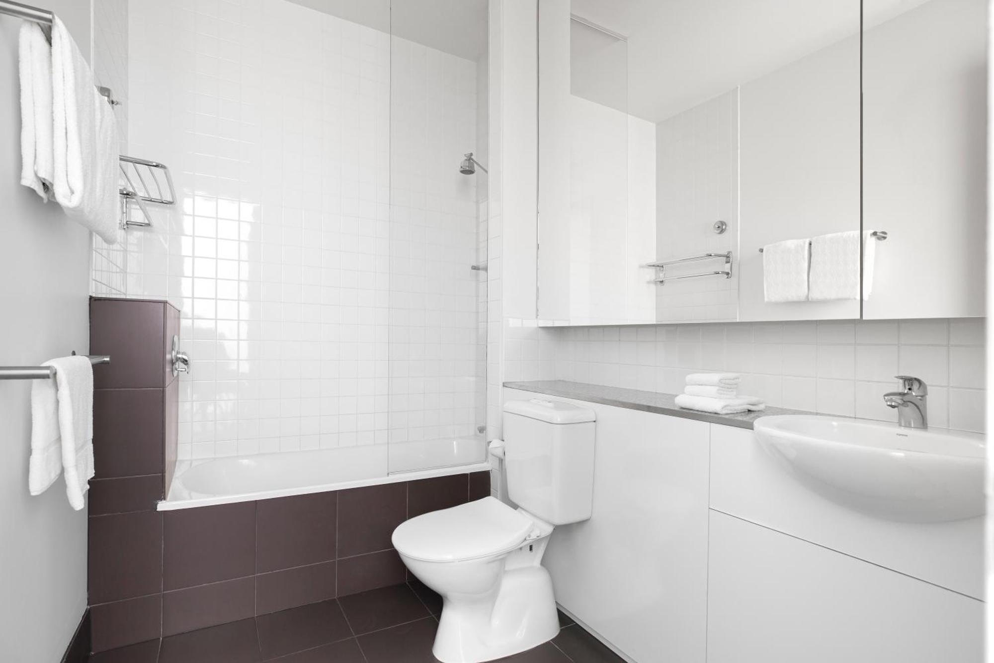 One-Bedroom Apartment,1742749197:JPEG
