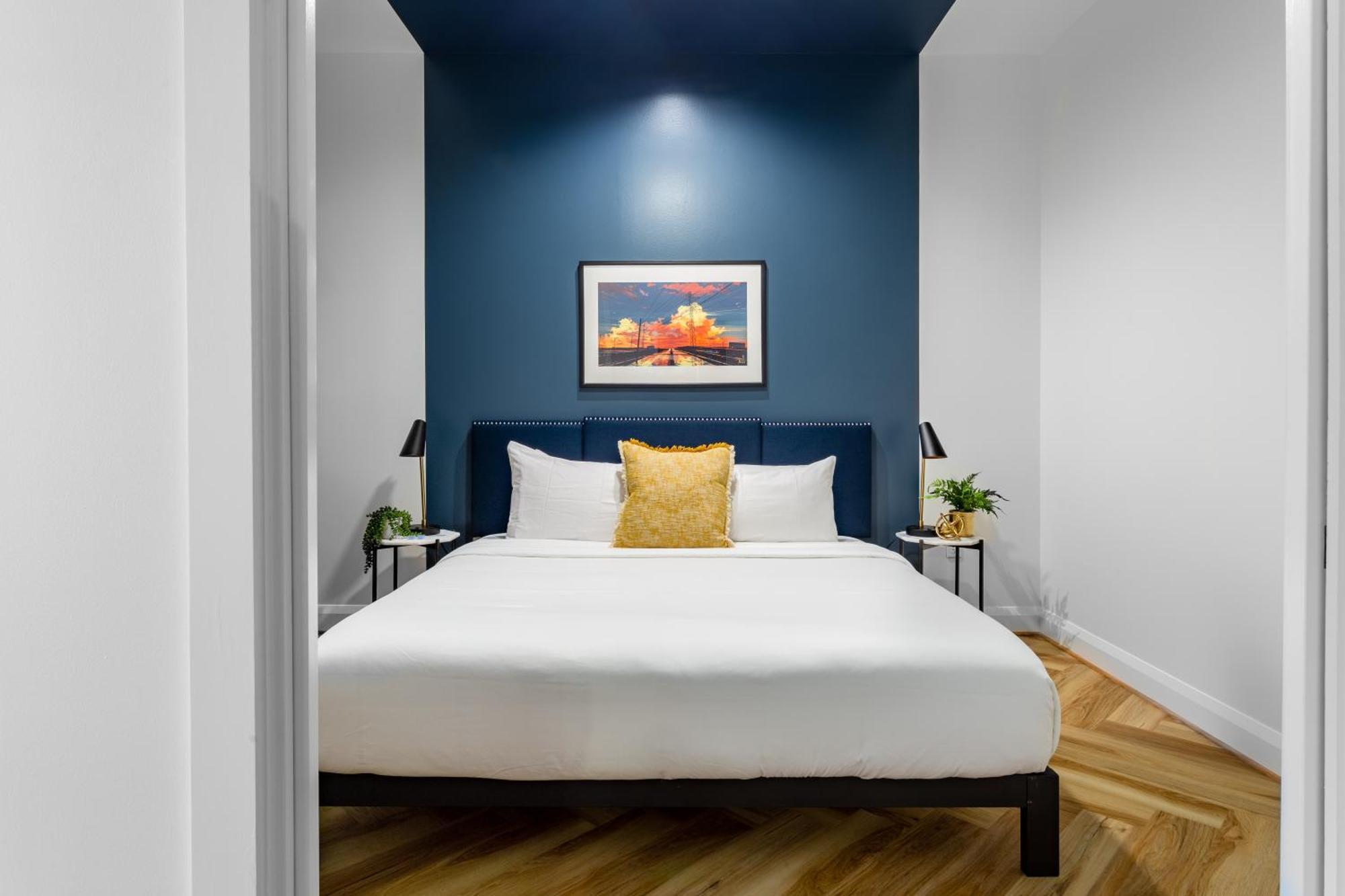 Deluxe One Bedroom King Self Check Virtual Front Desk