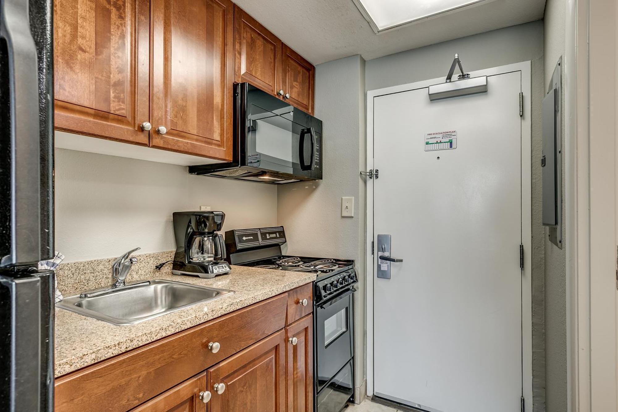 Oceanfront Deluxe Double Studio