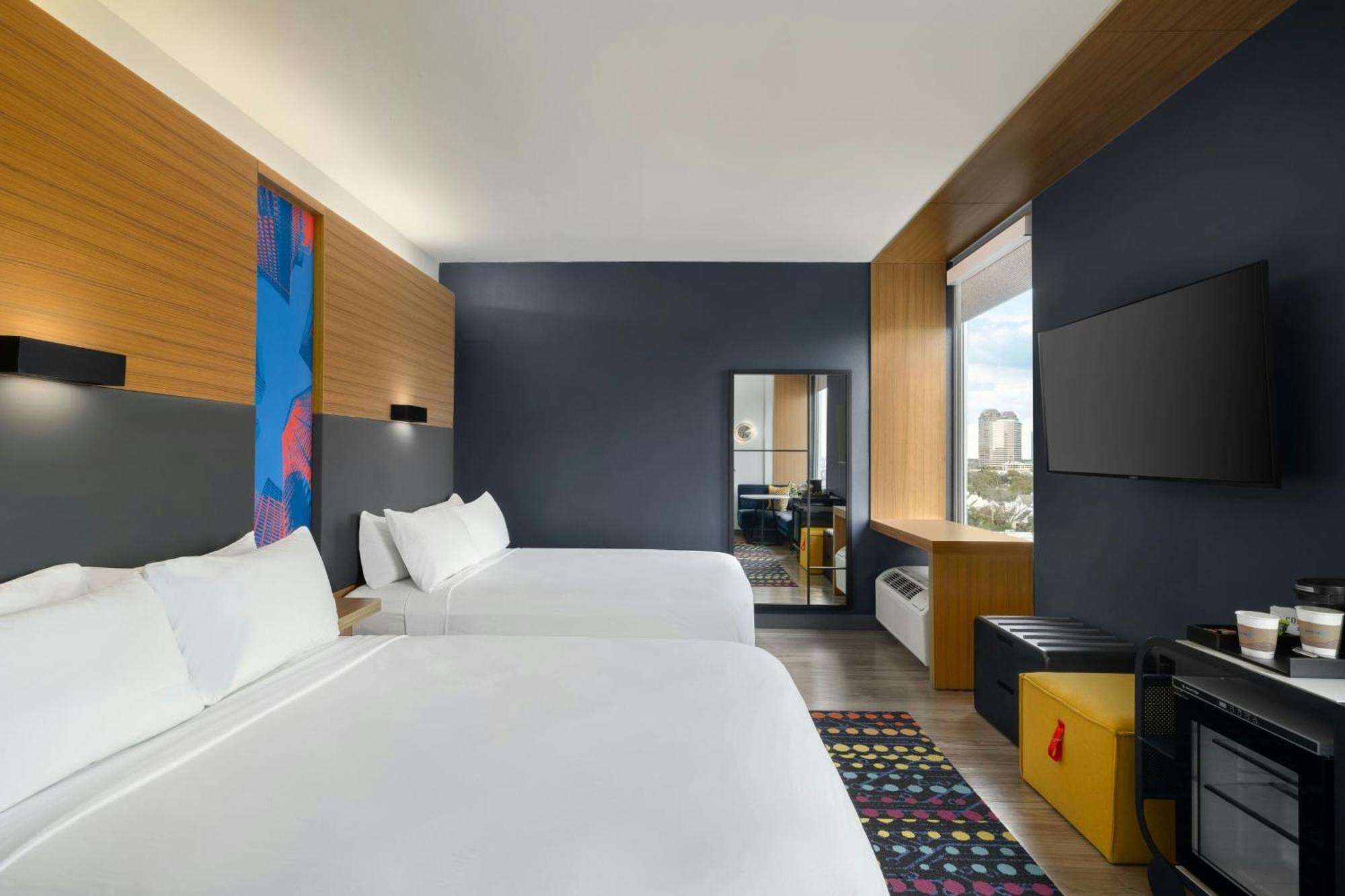 Aloft Guest room 2 Queen