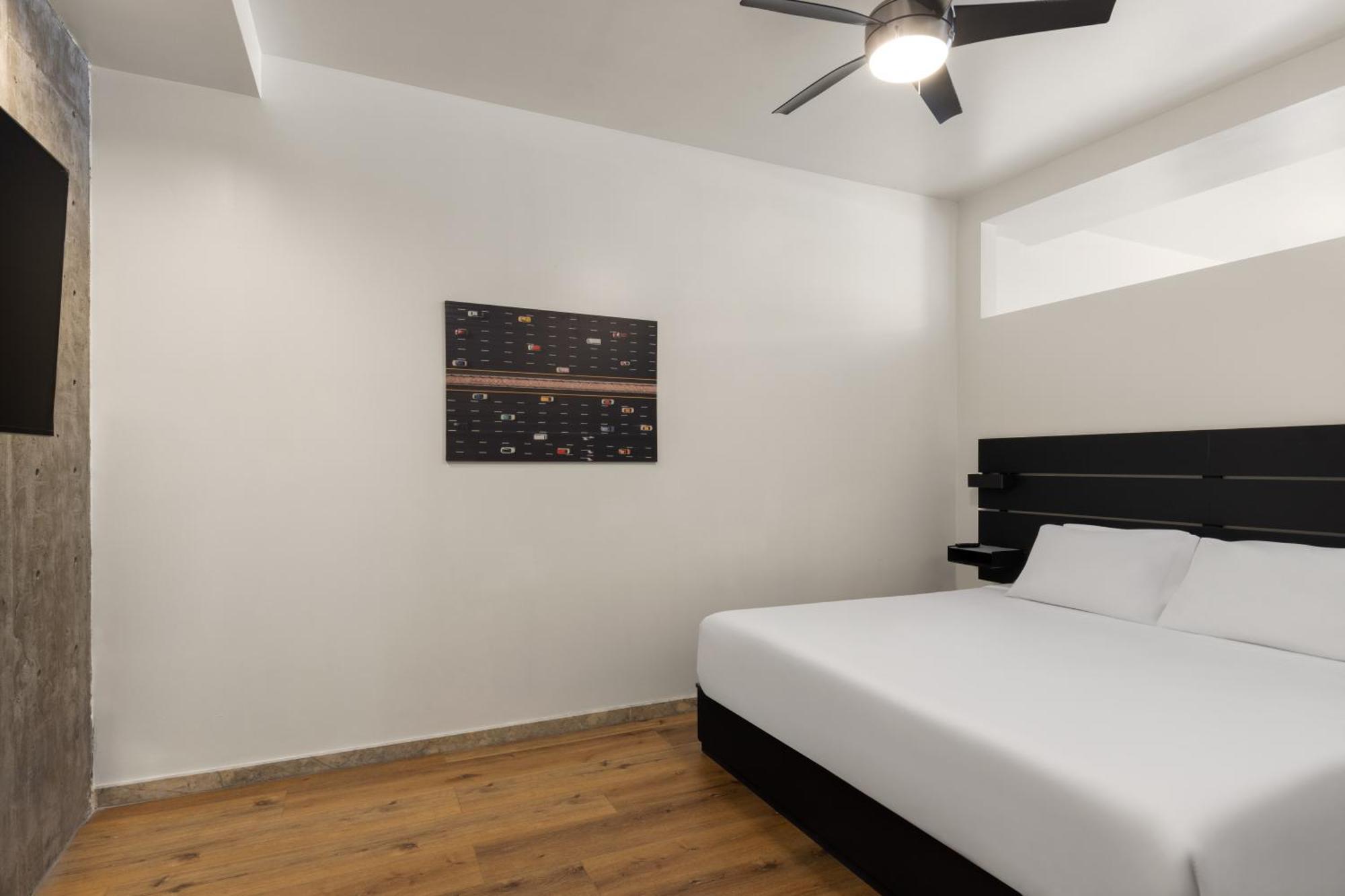 One-Bedroom Suite One King One Queen Bed Non-Smoking