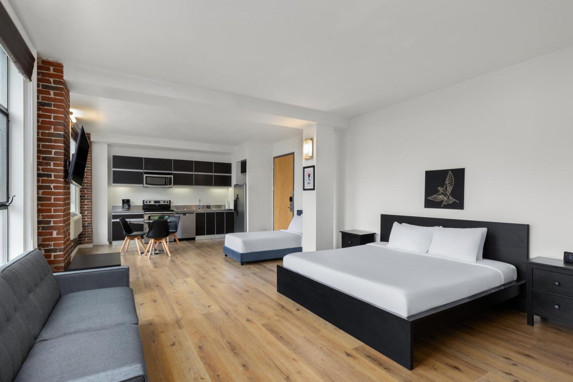 Loft Suite One King Bed One Twin Bed Non-Smoking