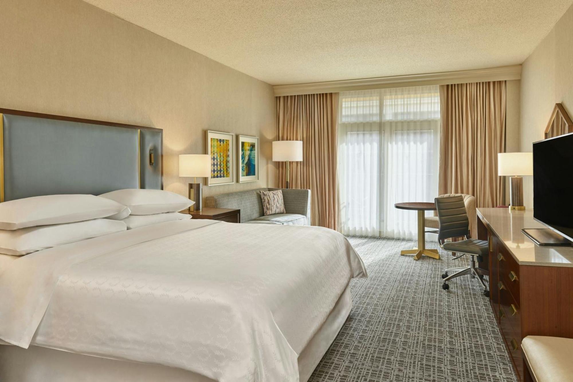 Club level 1 King Bed, Courtyard view,1765578351:JPEG