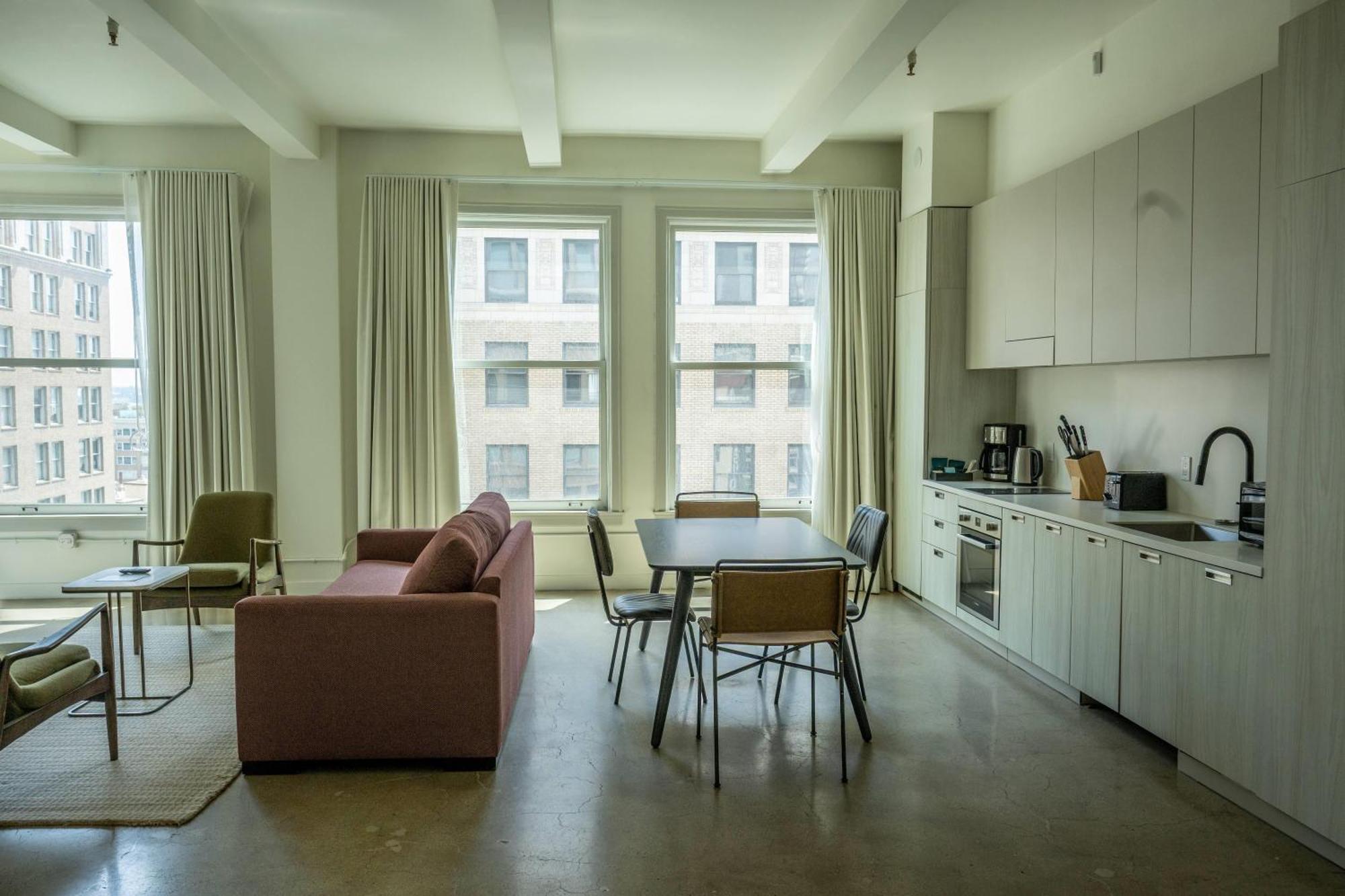 Two-Bedroom Deluxe Apartment with Roll-In Shower - Mobility Accessible/Non-Smoking