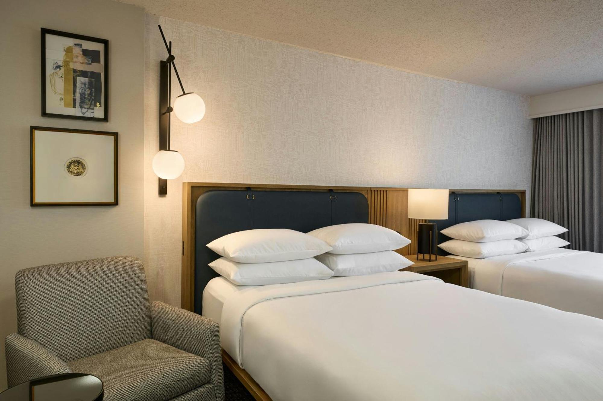 Deluxe Double Room Two Queen Beds Club Access