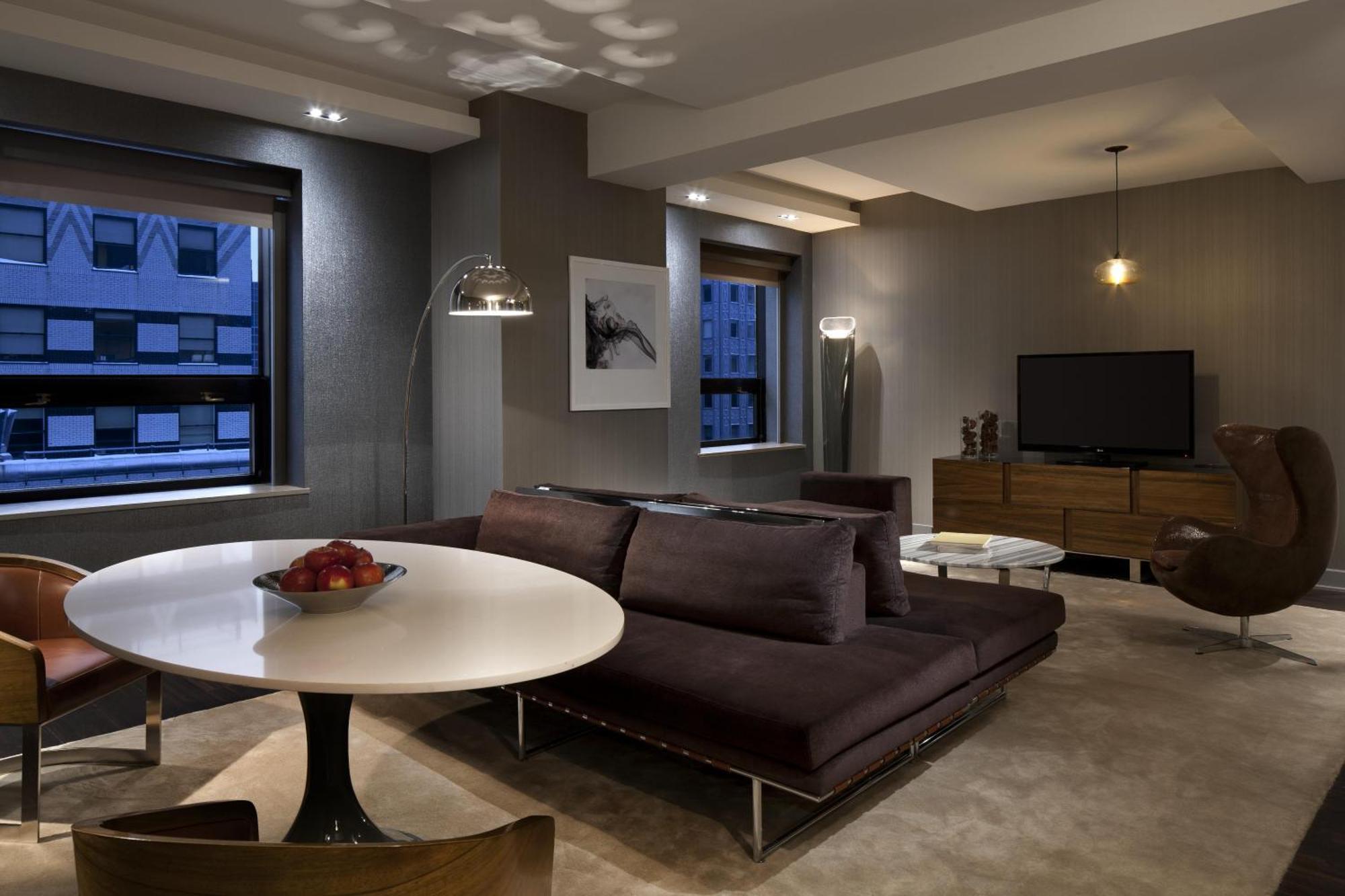 One-Bedroom Suite City View