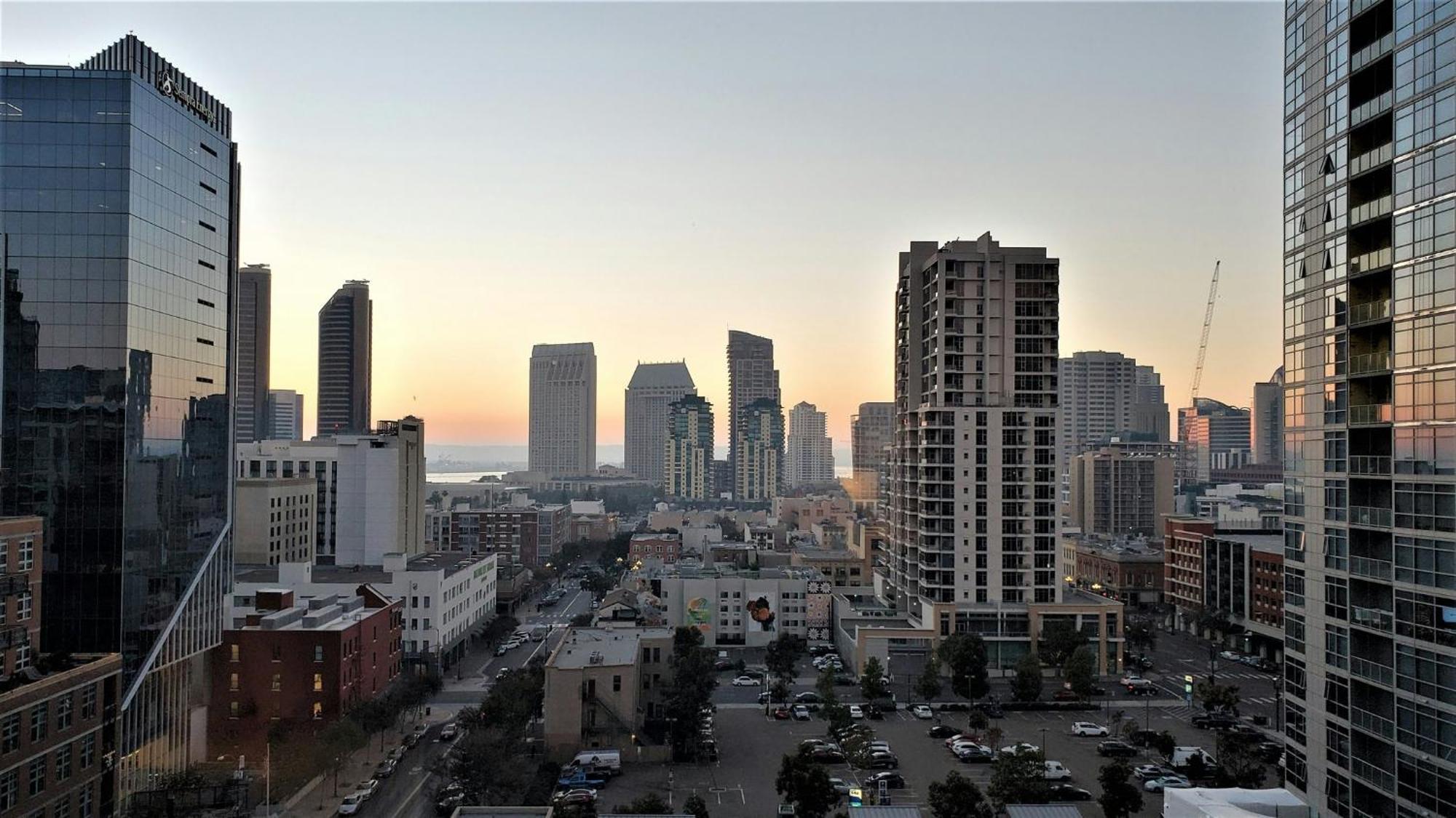 King Suite Gaslamp Quarter View