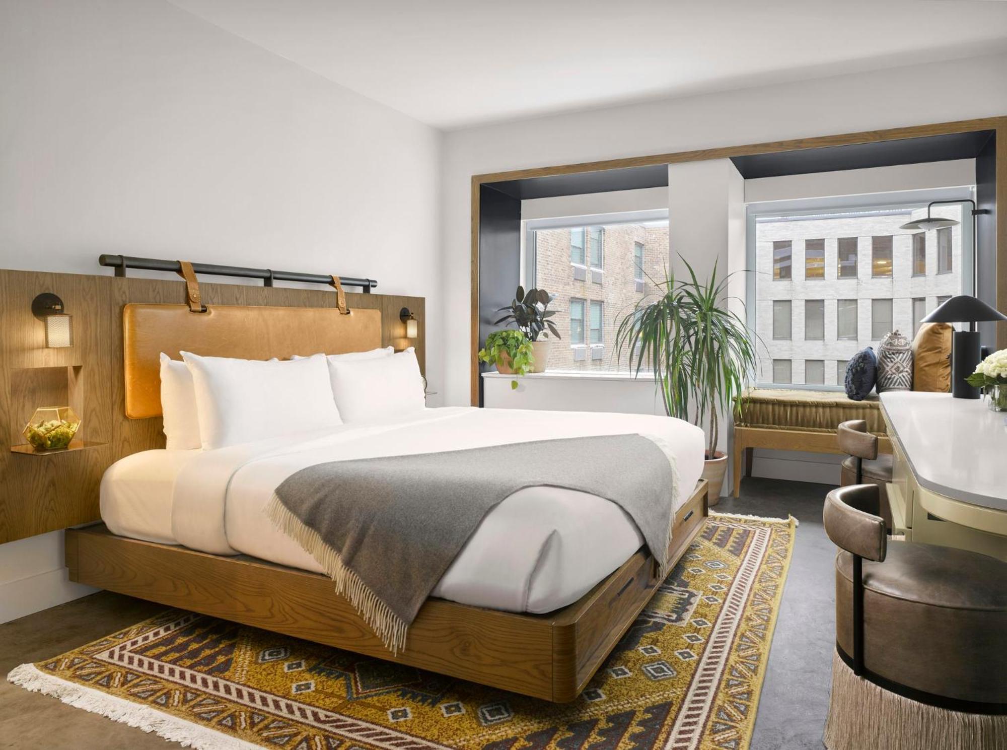 Premium King Room with Courtyard View
