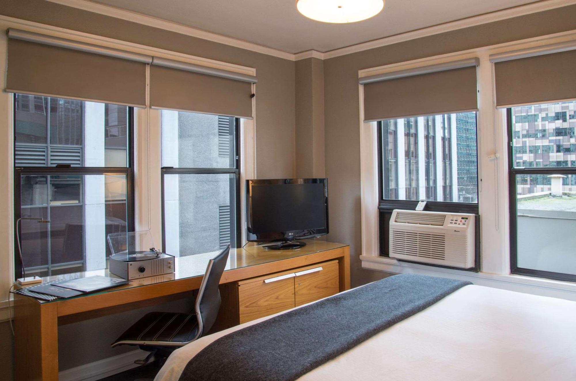 Modern Queen Room