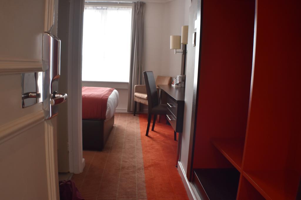 Queen Room - Disability Access