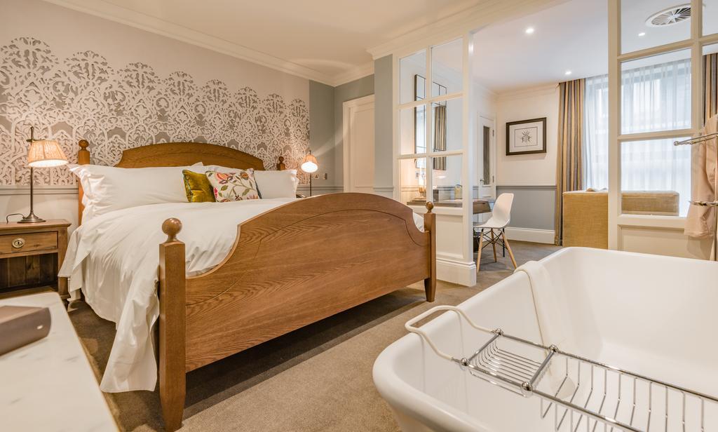 Luxe Jr Suite