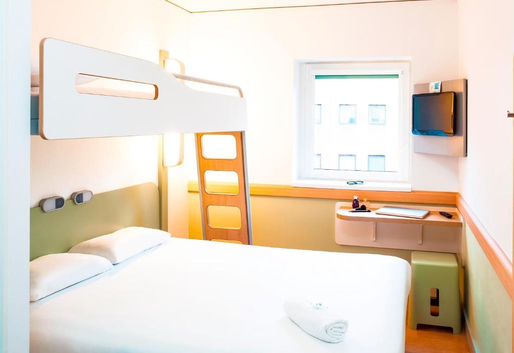 Triple Room,10852286:JPEG